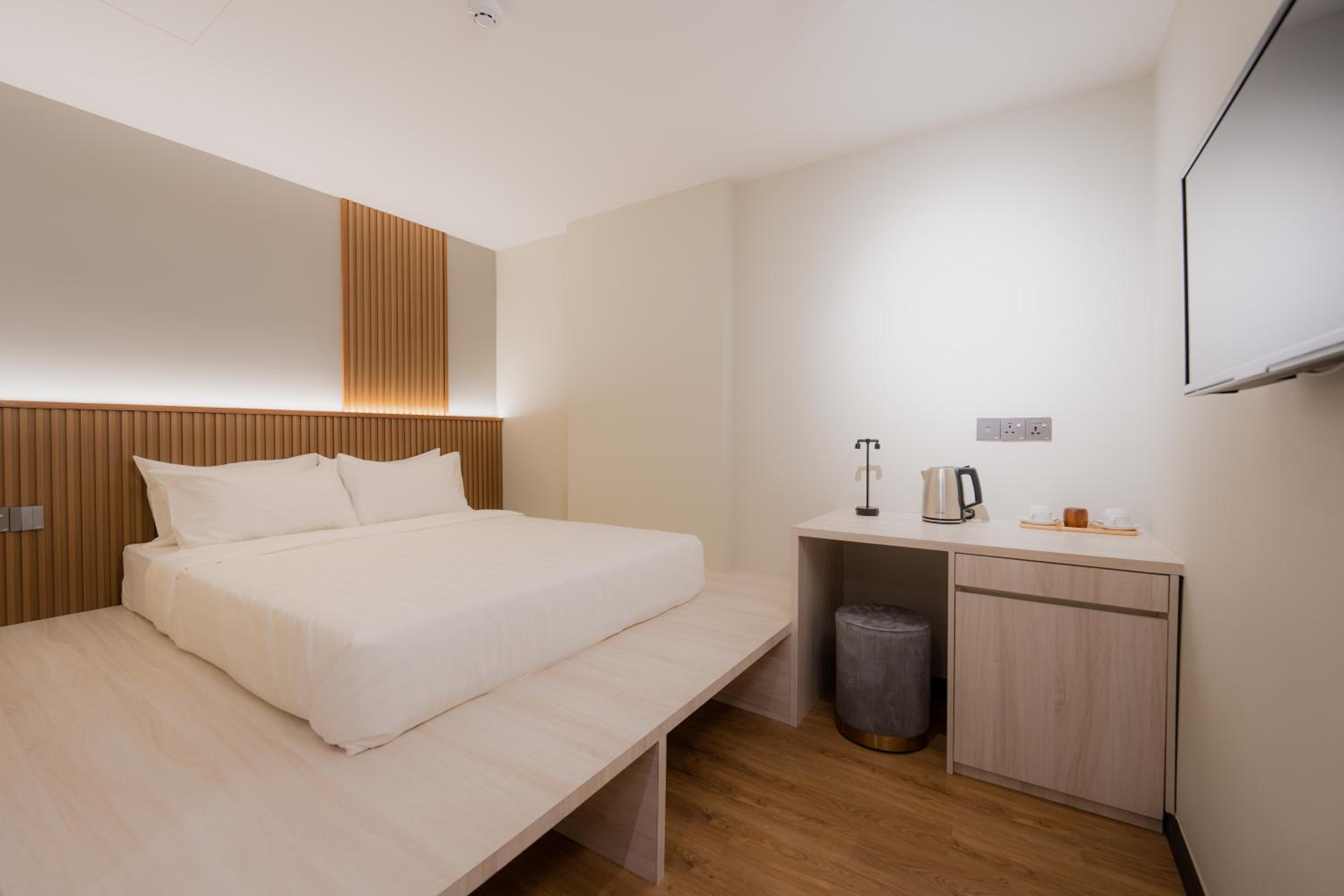 Standard Queen Room - Photo 2