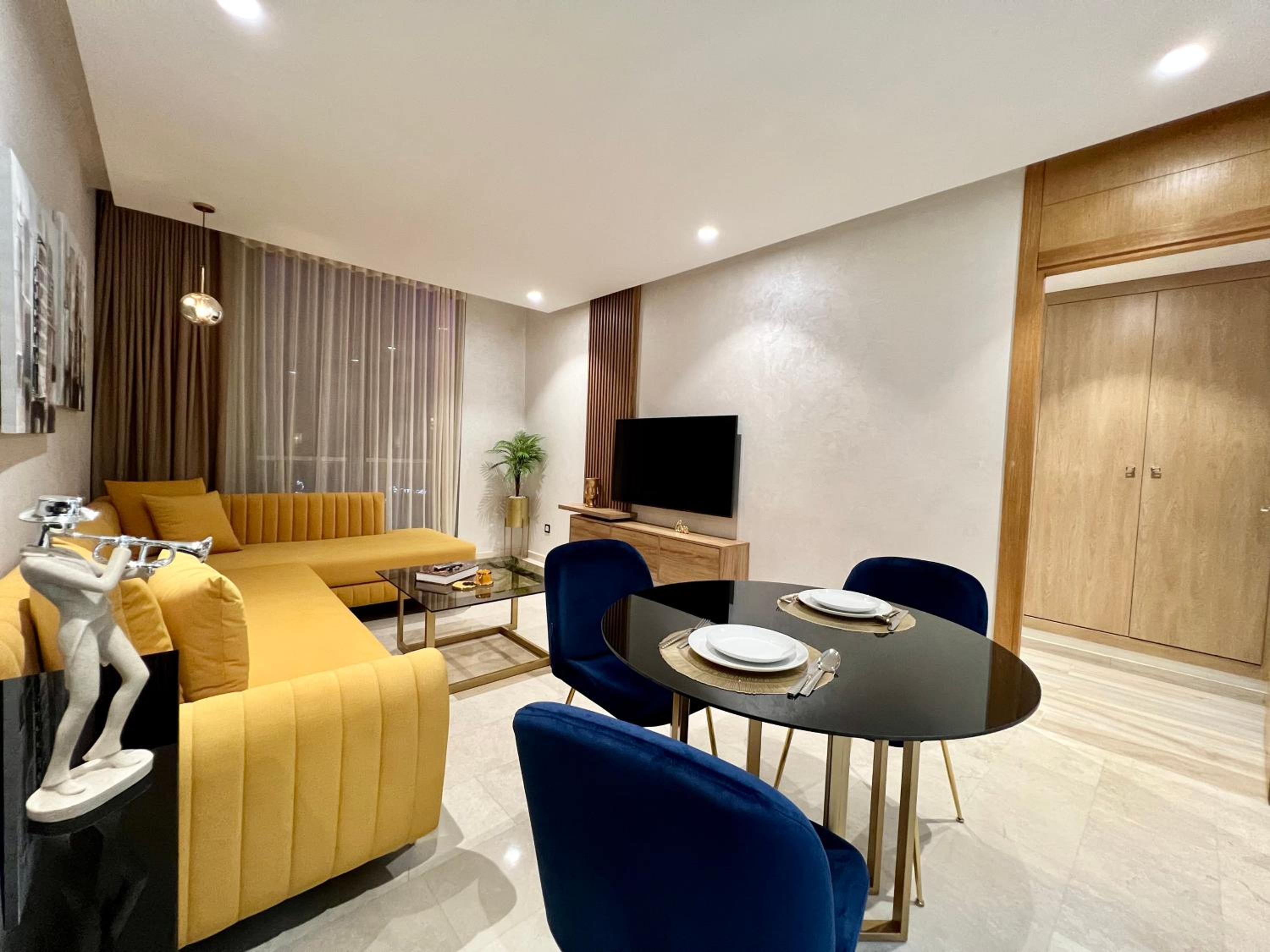 Suite with City View photo 3