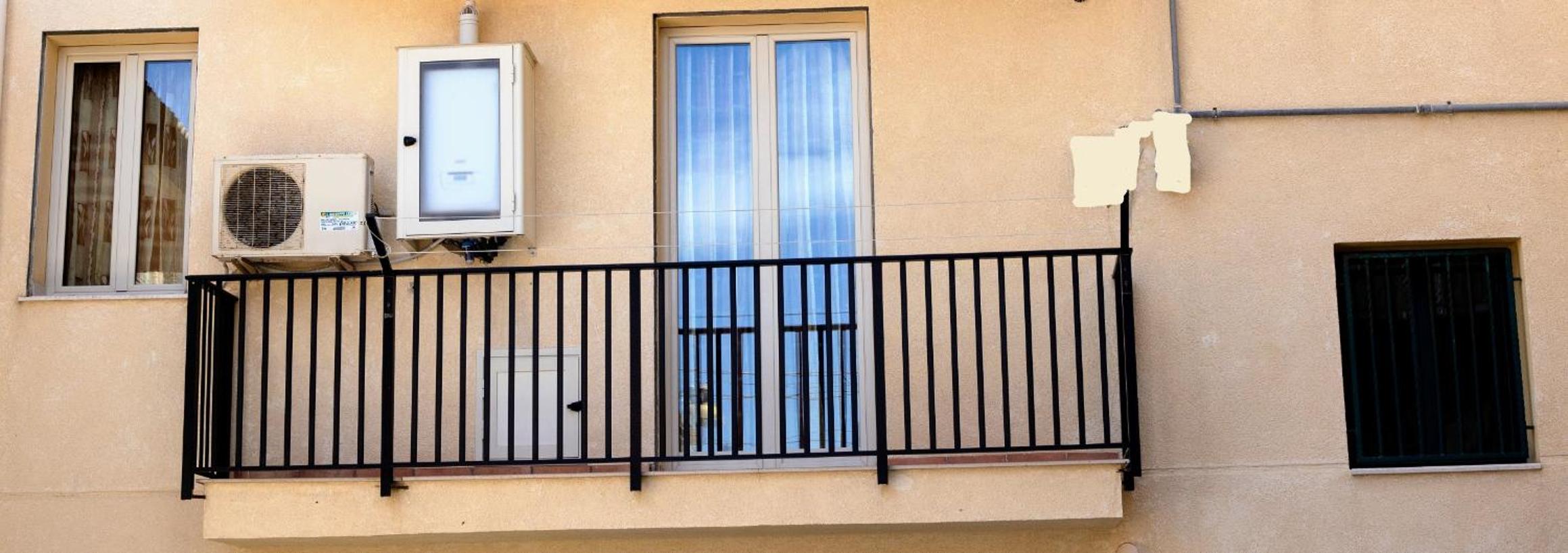 One-Bedroom Apartment with Balcony photo 2