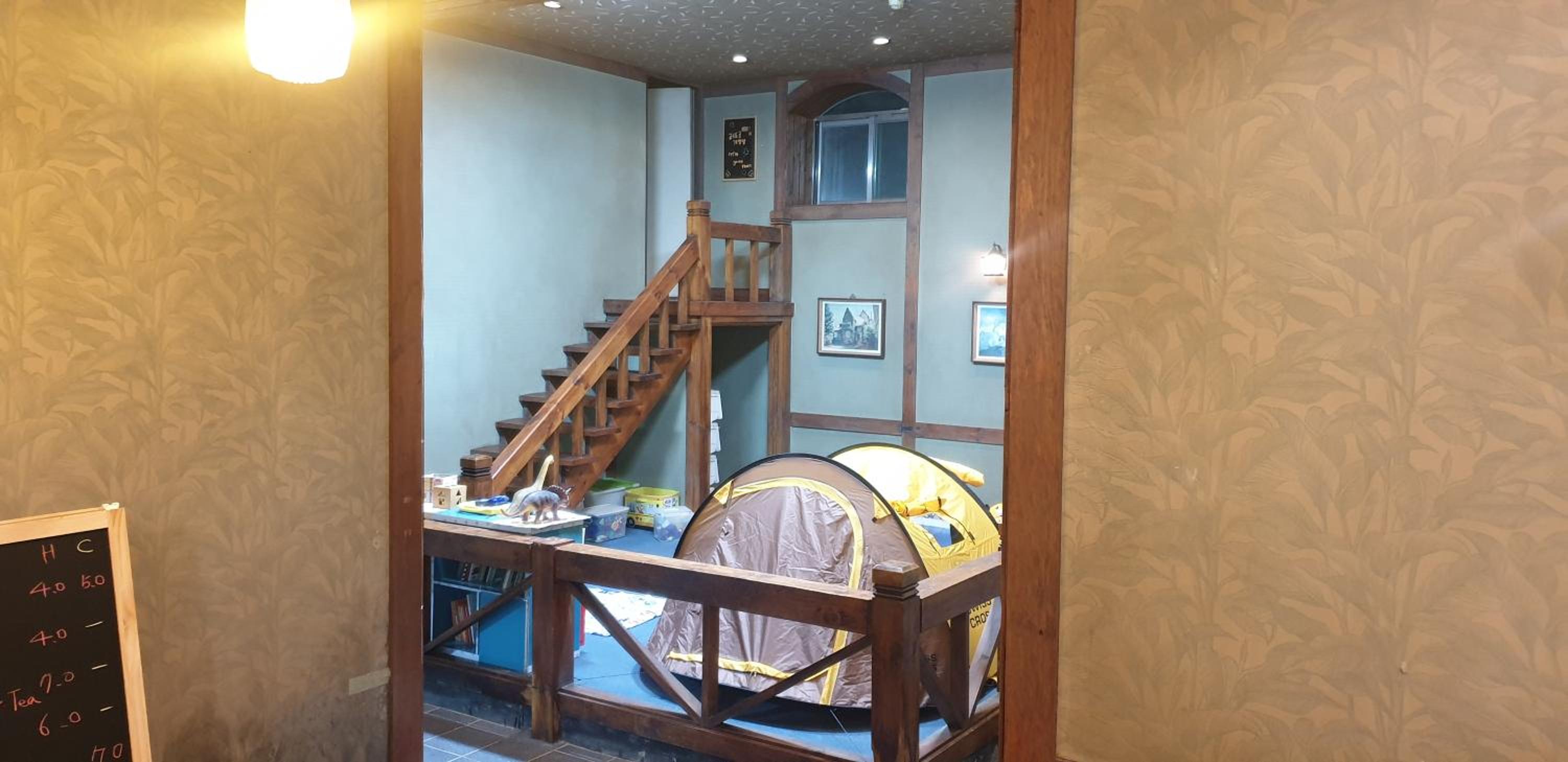 Family Room - Photo 13