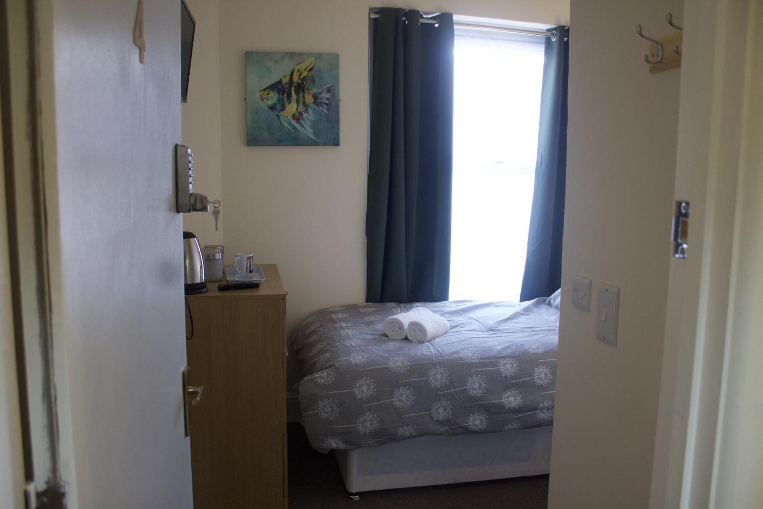 Single Room with Shower photo 3
