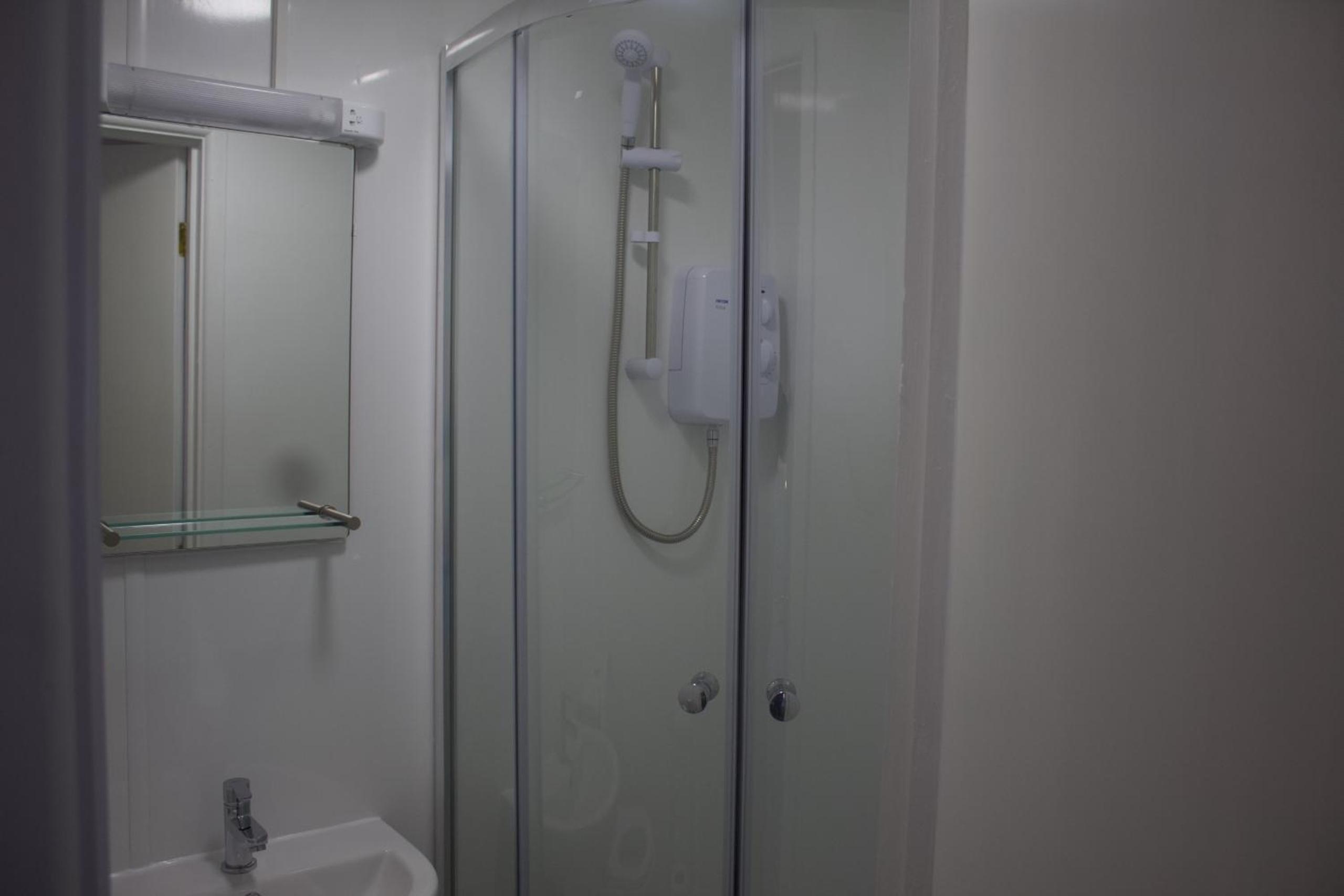 Comfort Triple Room with Shower photo 3