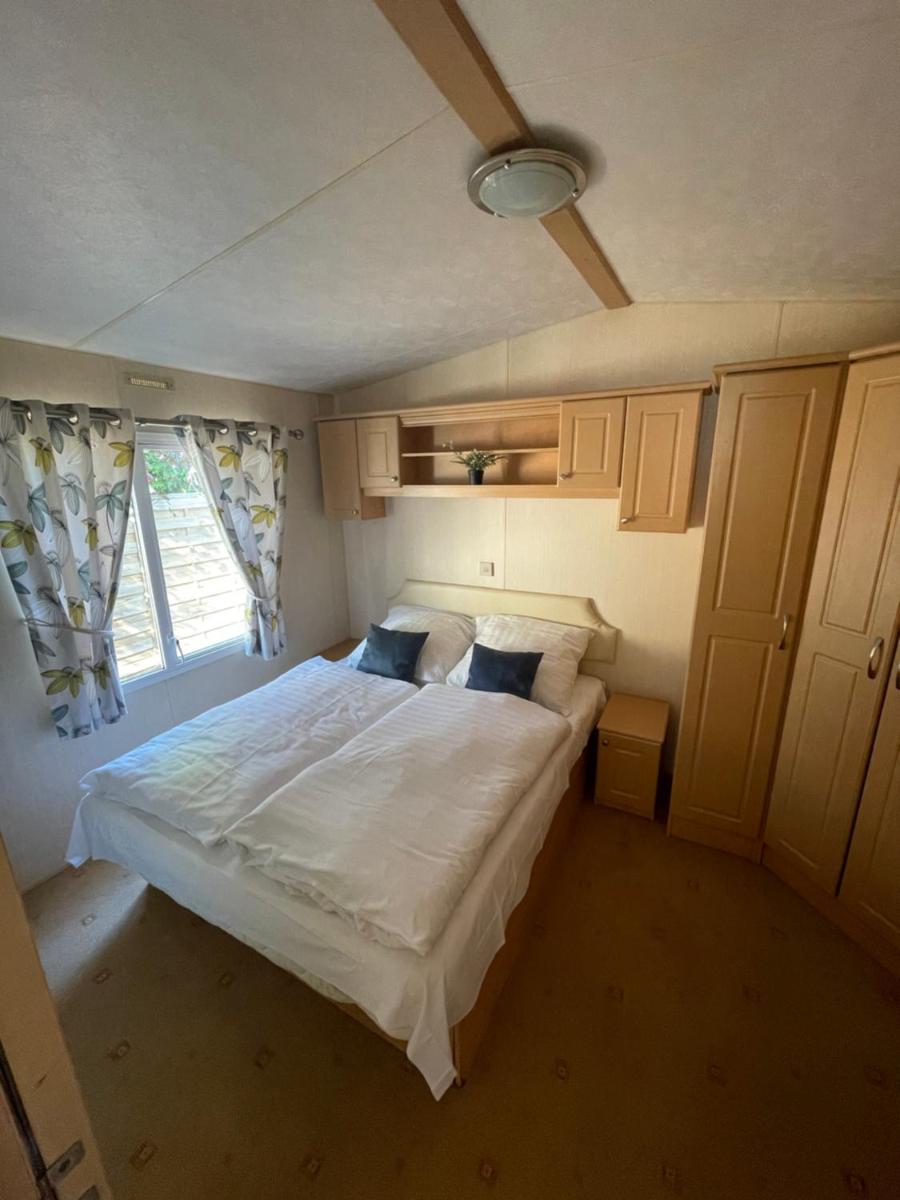 Mobile Home photo 2