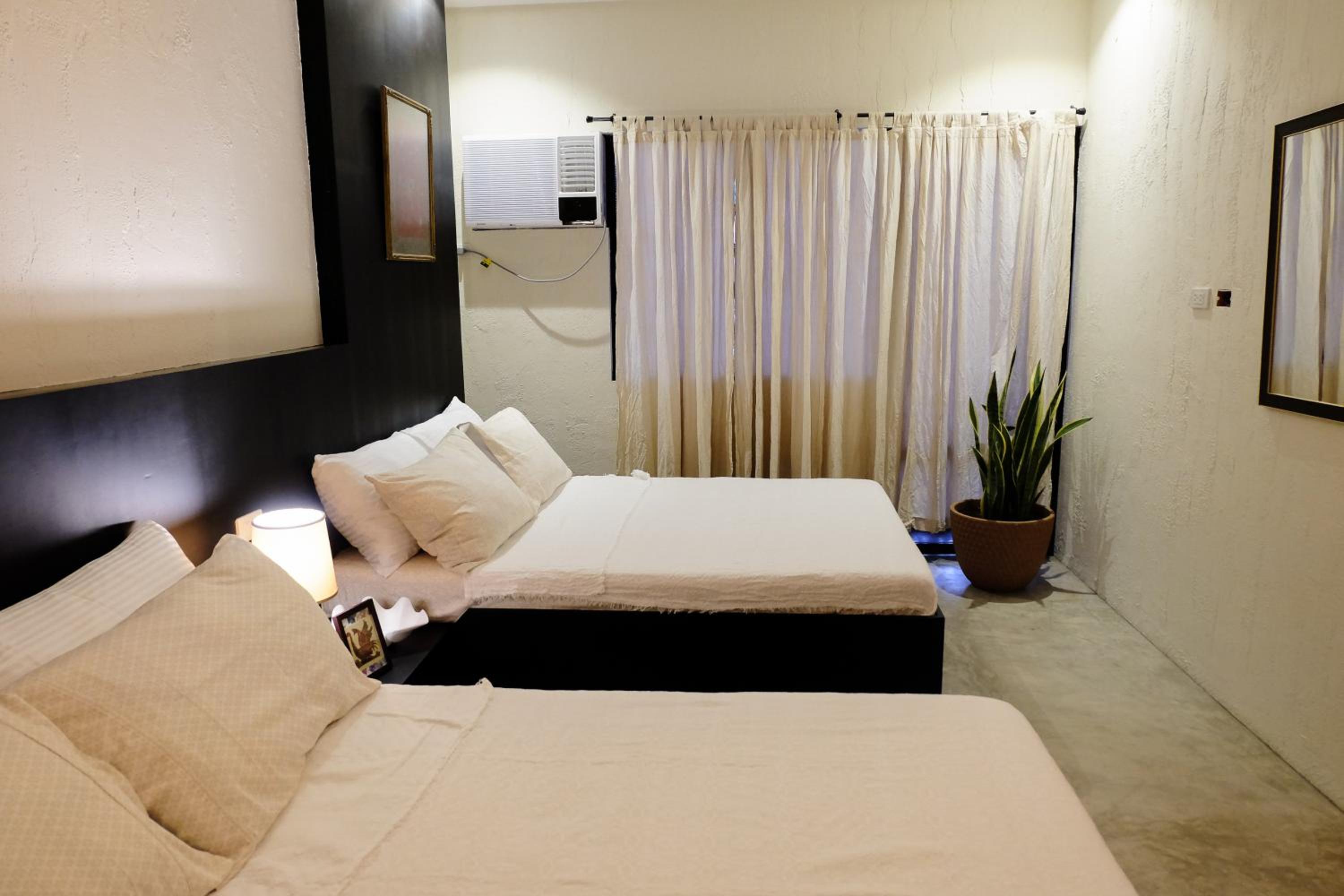 Premium Quadruple Room - Photo 4