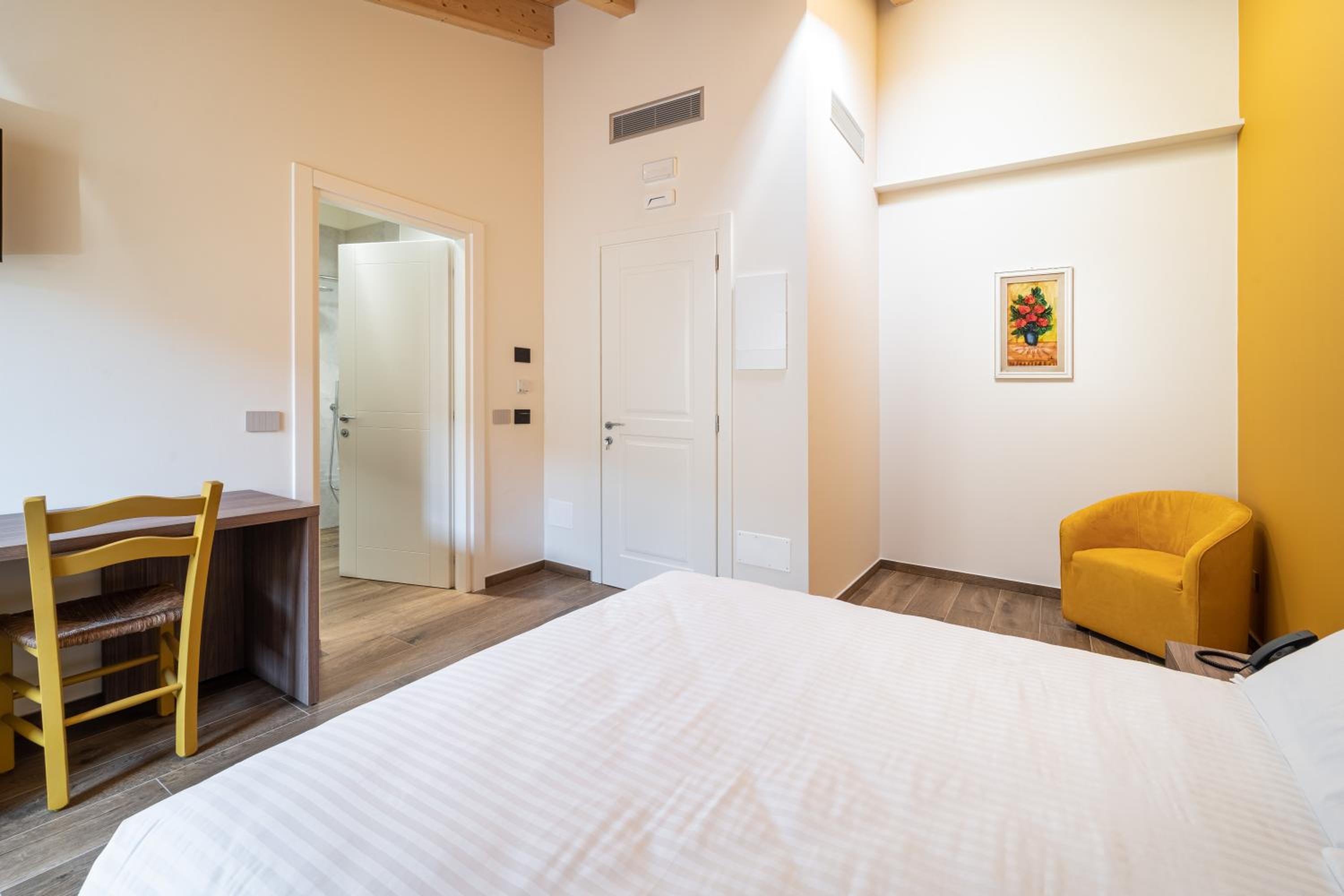 Large Double Room