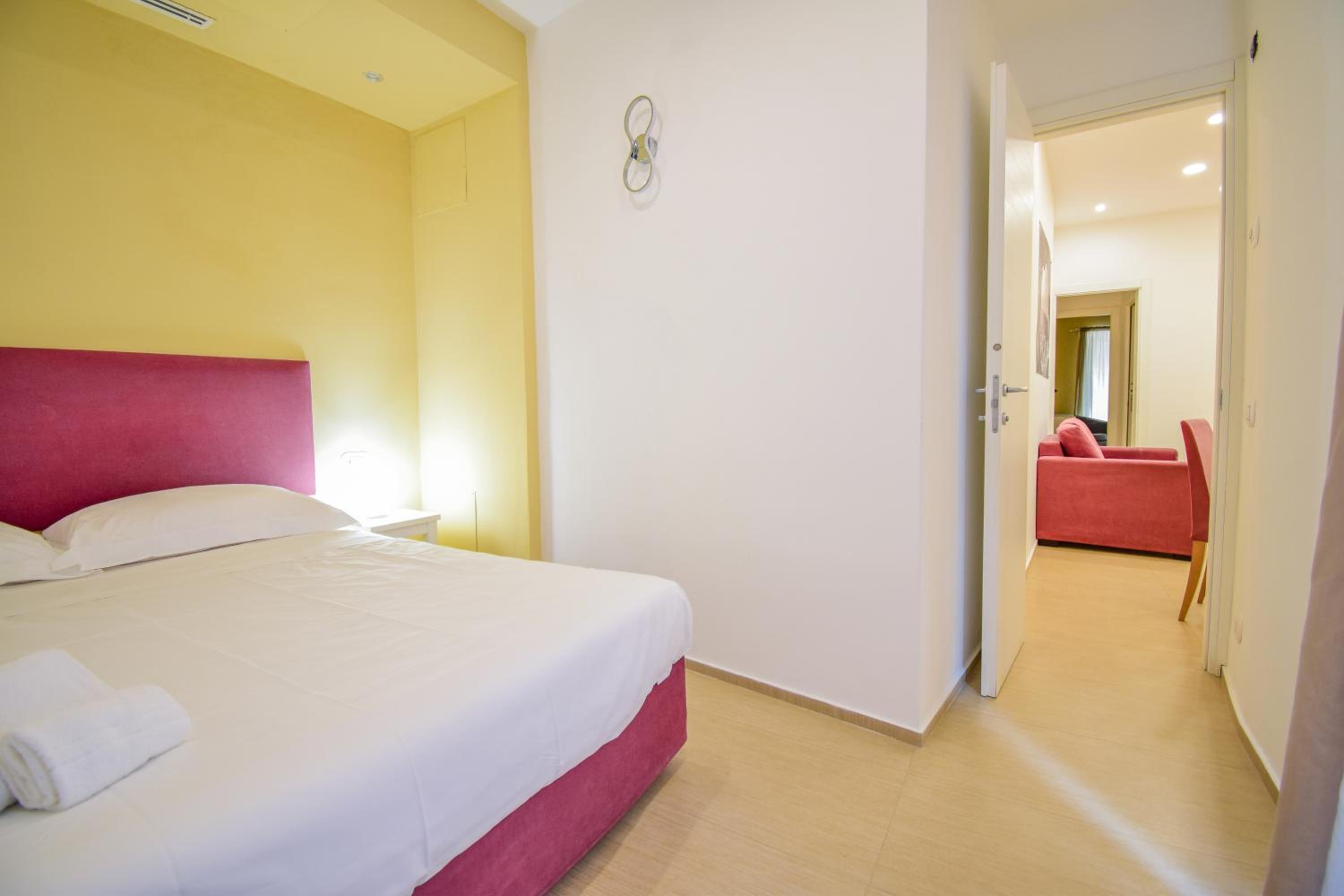 Two-Bedroom Apartment (4 Adults) photo 2
