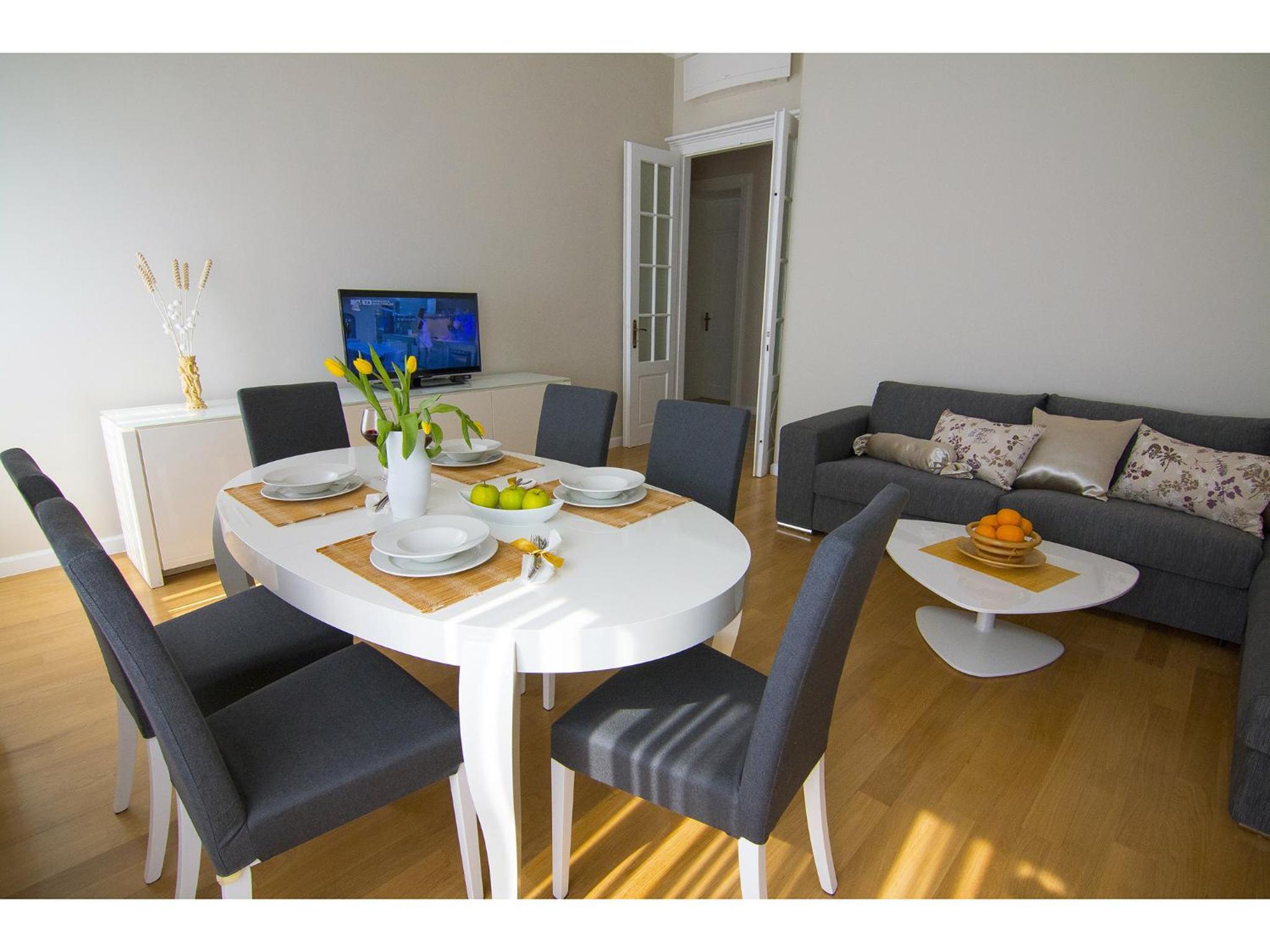Luxury Two-Bedroom Apartment with Sea View - Photo 4