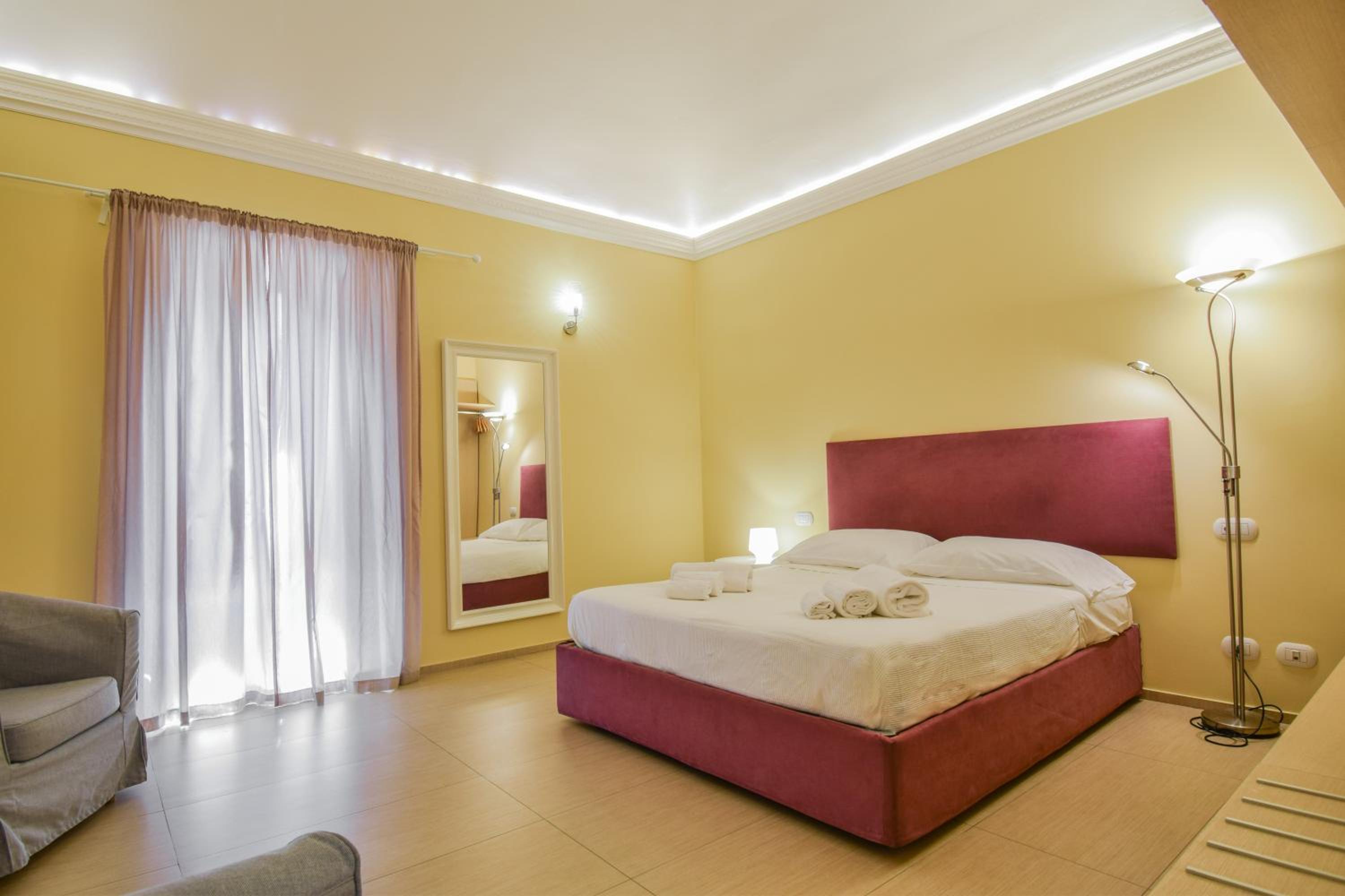 One-Bedroom Apartment (4 Adults) photo 3