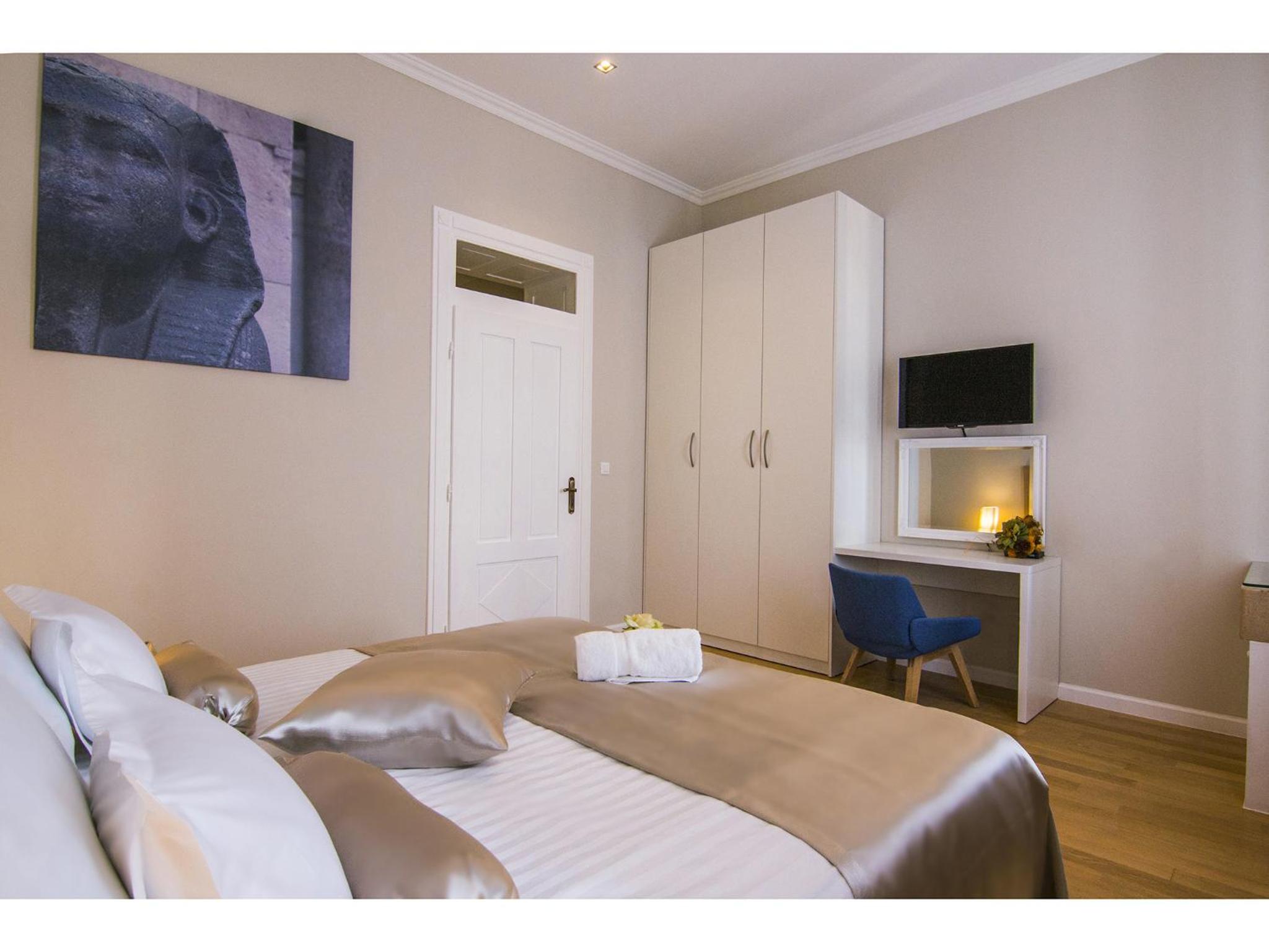 Luxury Two-Bedroom Apartment with Sea View - Photo 14
