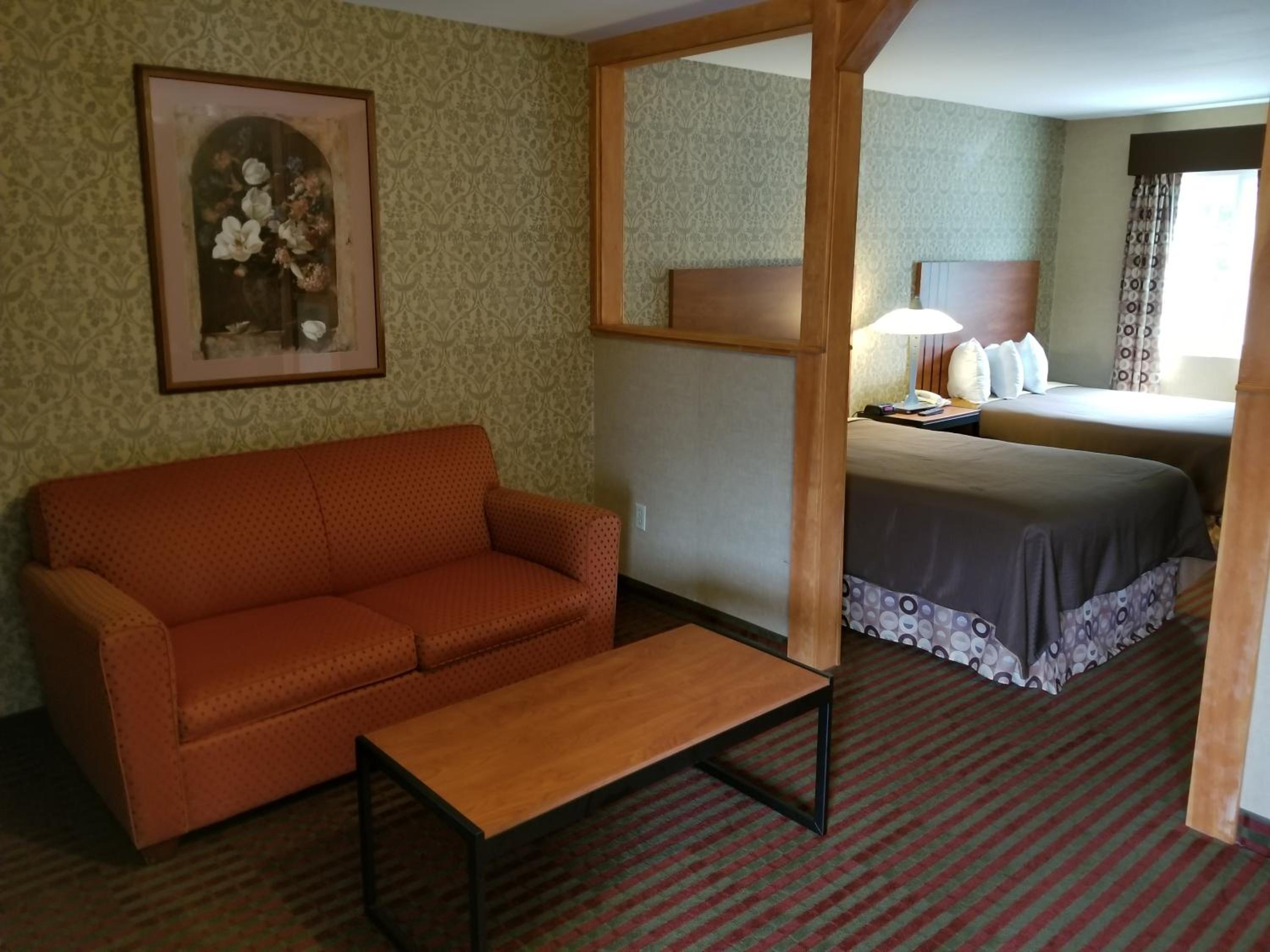 Suite room With Two Queen Beds(Non-Smoking) - Photo 2