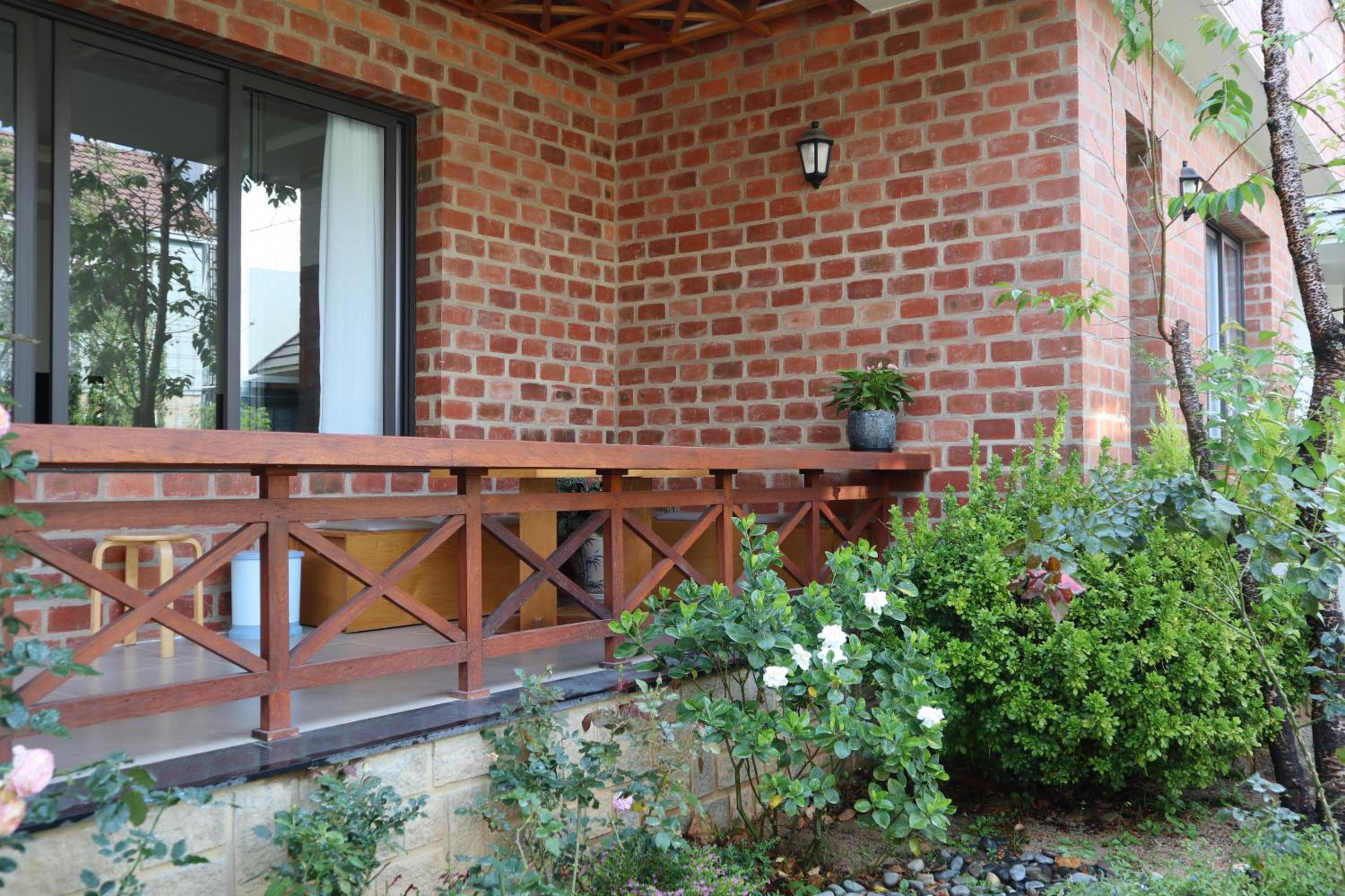 Villa with Garden View - Photo 28