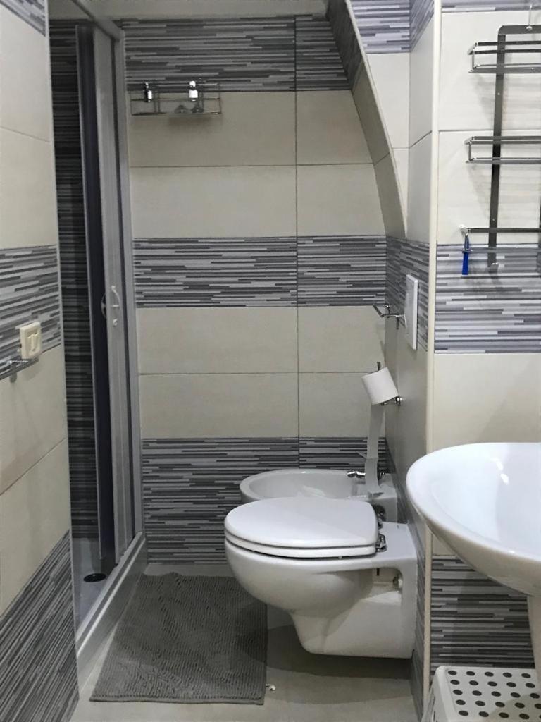 Large Double or Twin Room photo 2