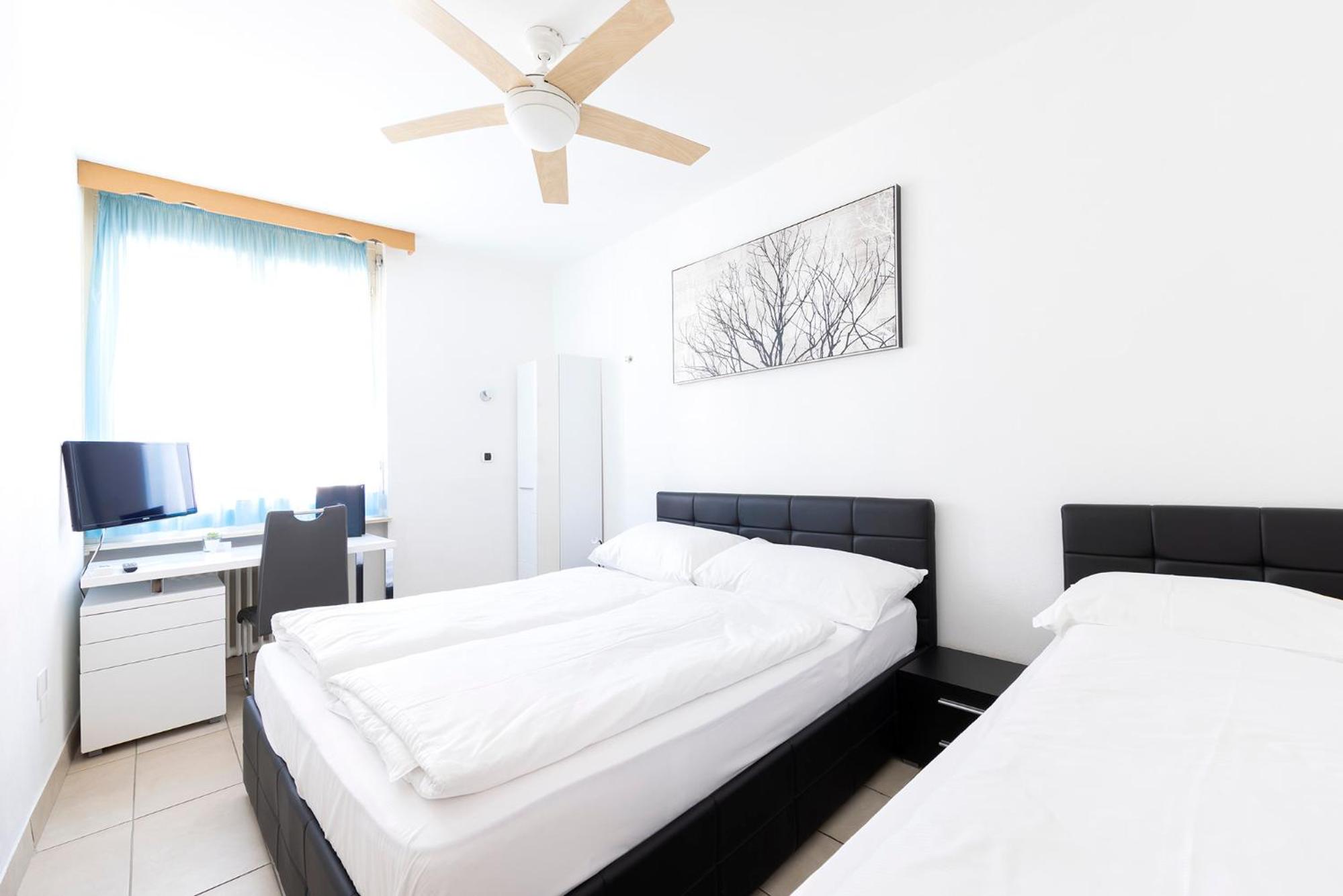 Standard Double Room with Extra Bed photo 2