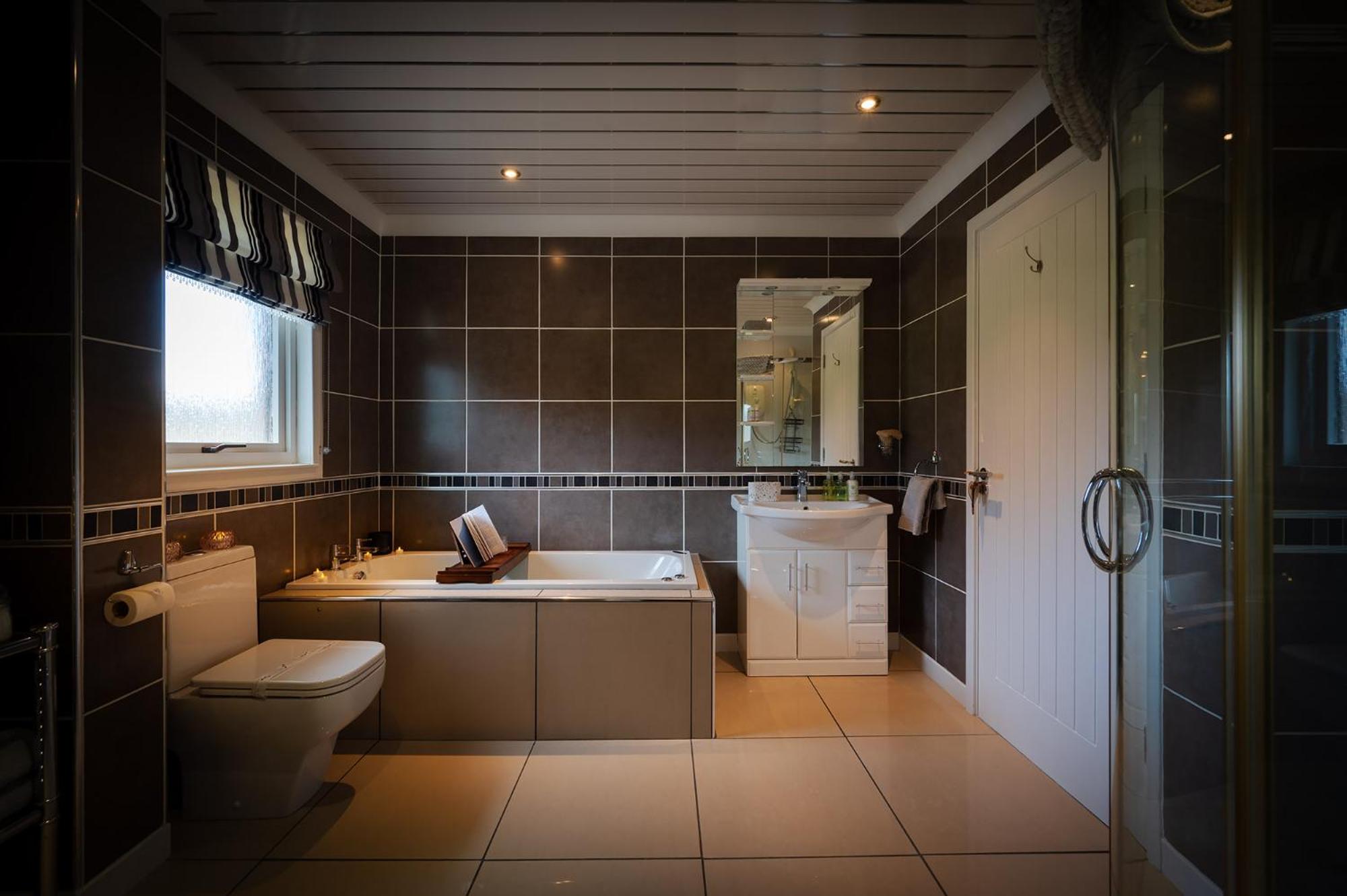 King Room with Spa Bath photo 3