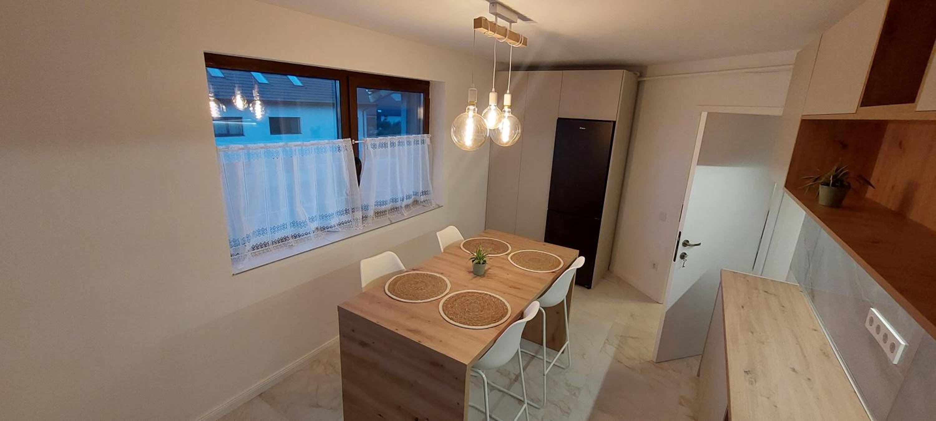 Two-Bedroom Apartment with Balcony photo 2