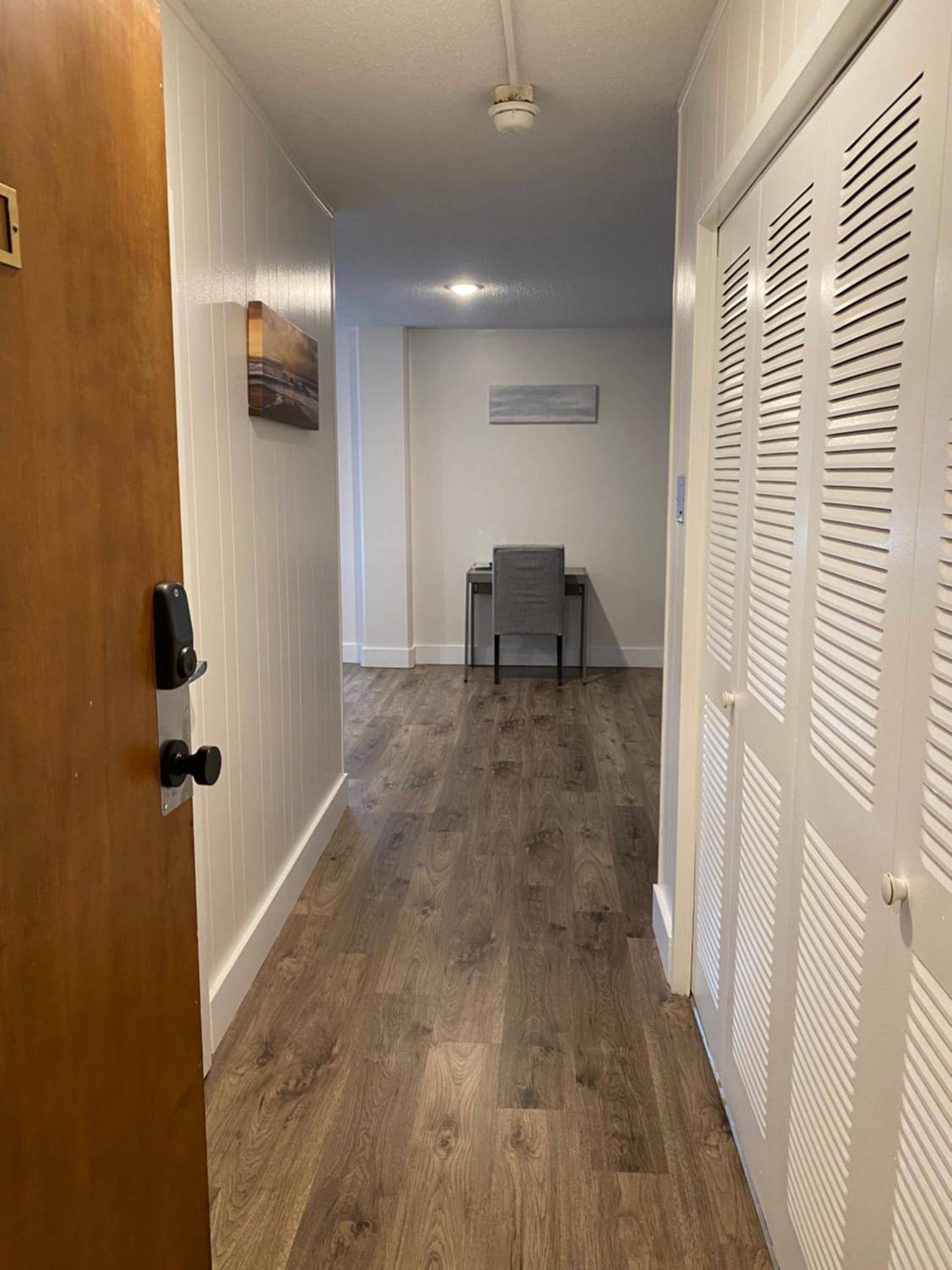 Studio Apartment photo 2