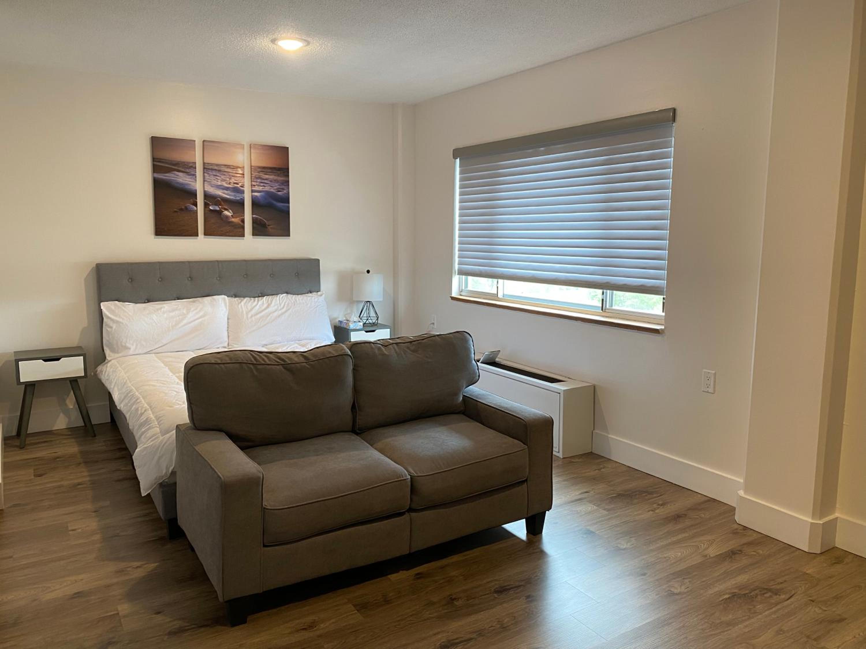 Studio Apartment photo 1
