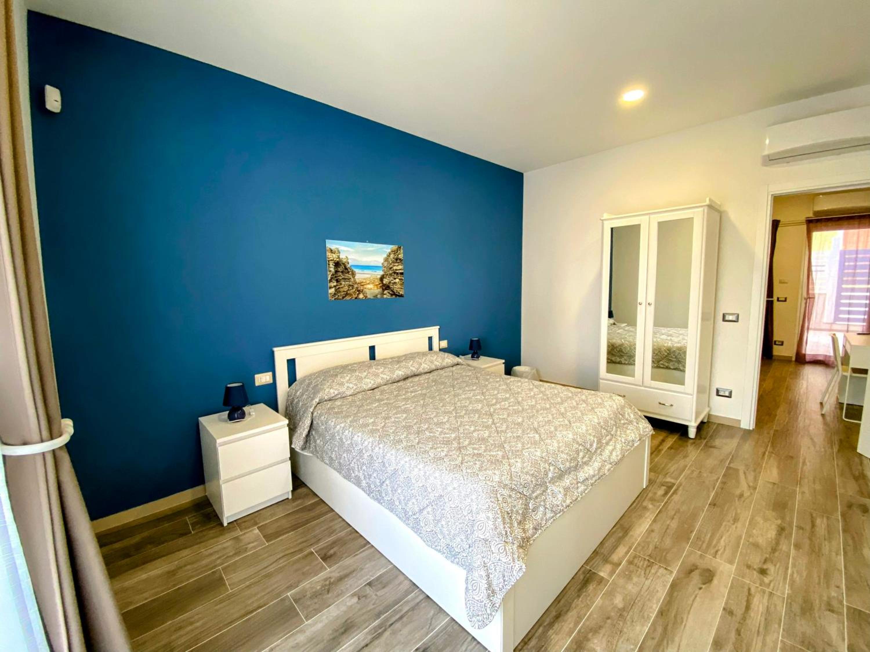 Apartment - Ground Floor - Photo 1