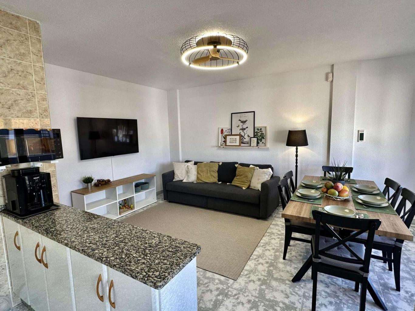 Two-Bedroom Apartment photo 2