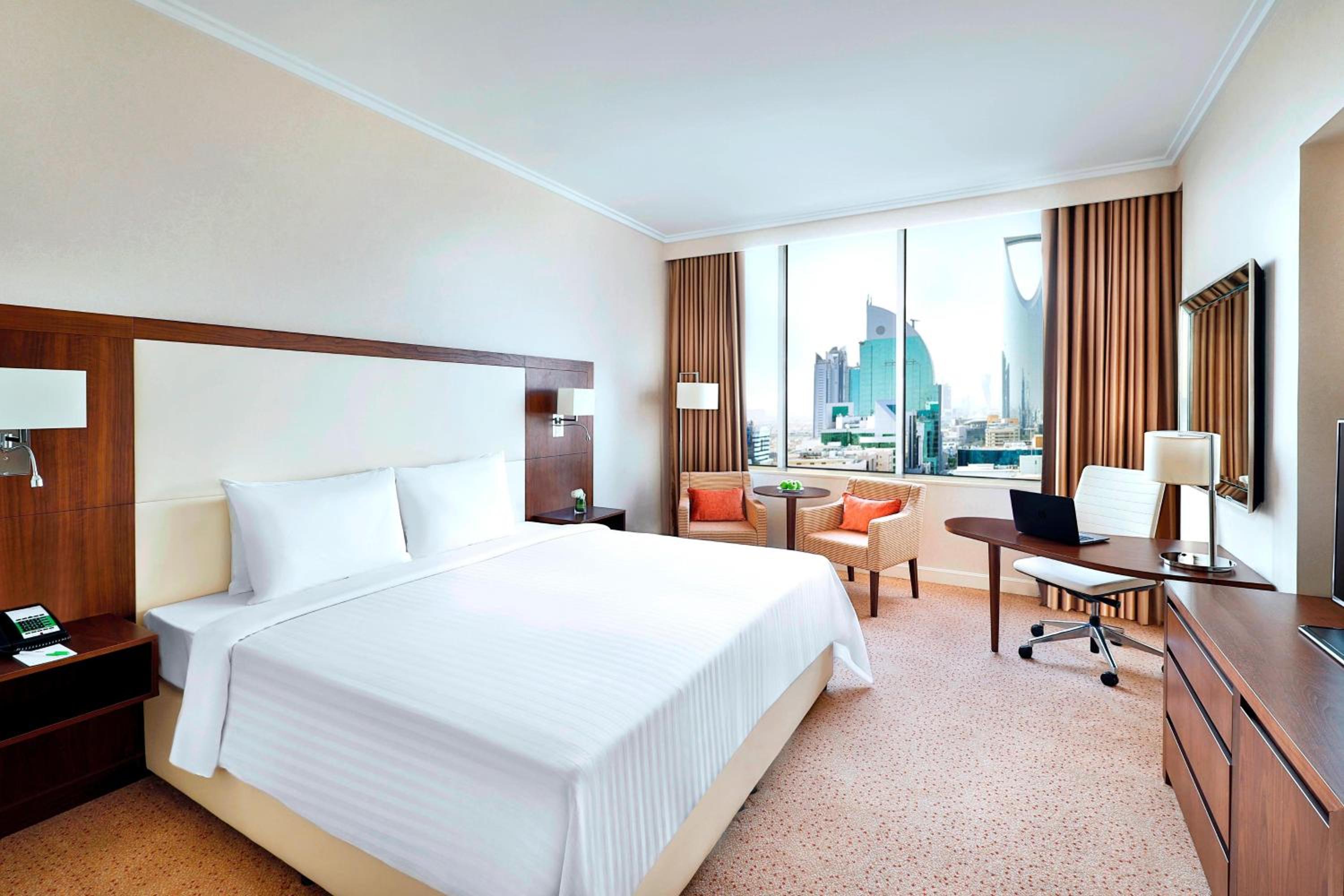 Deluxe King Room - Photo 1