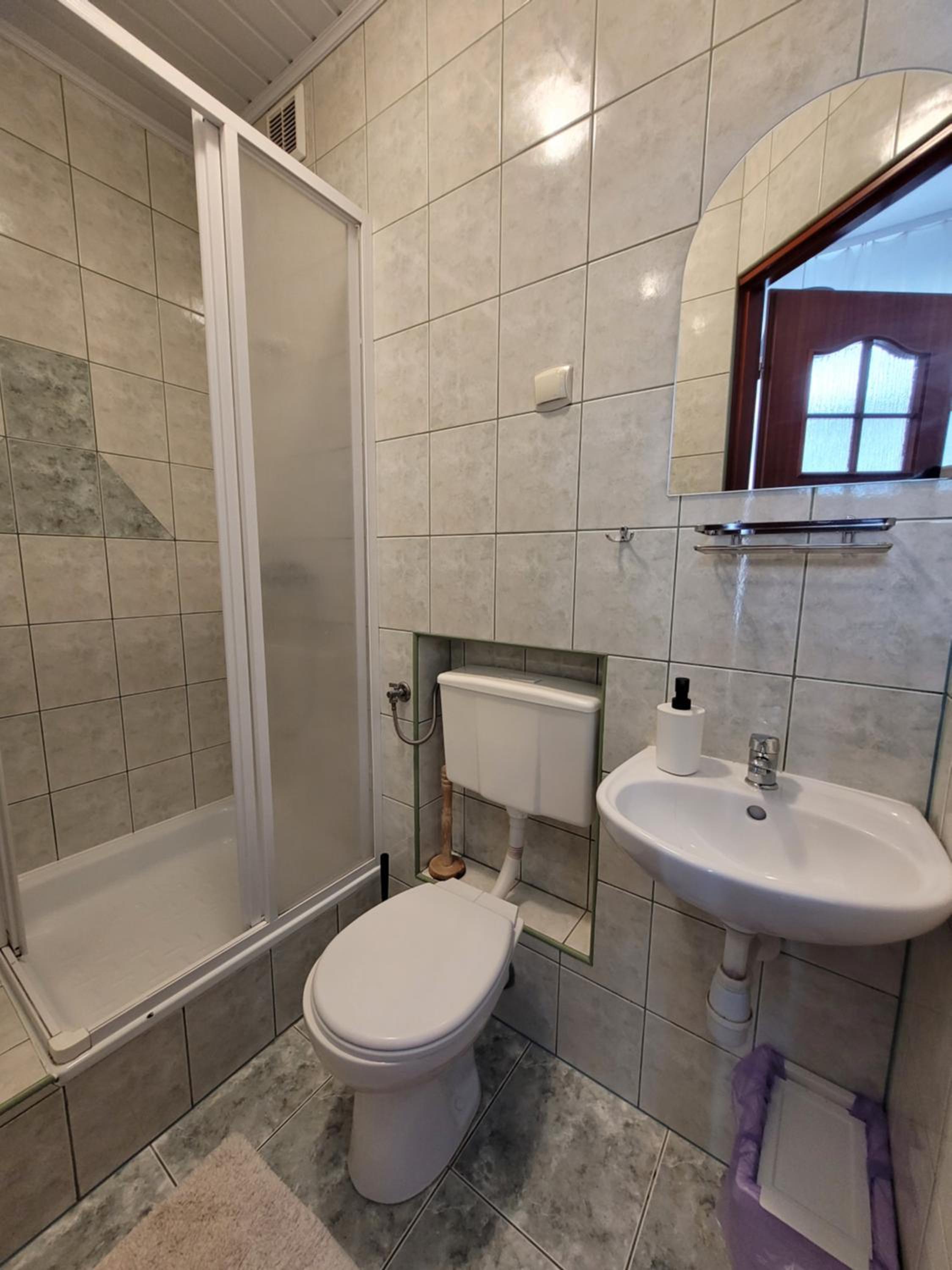 Triple Room with Private Bathroom photo 2