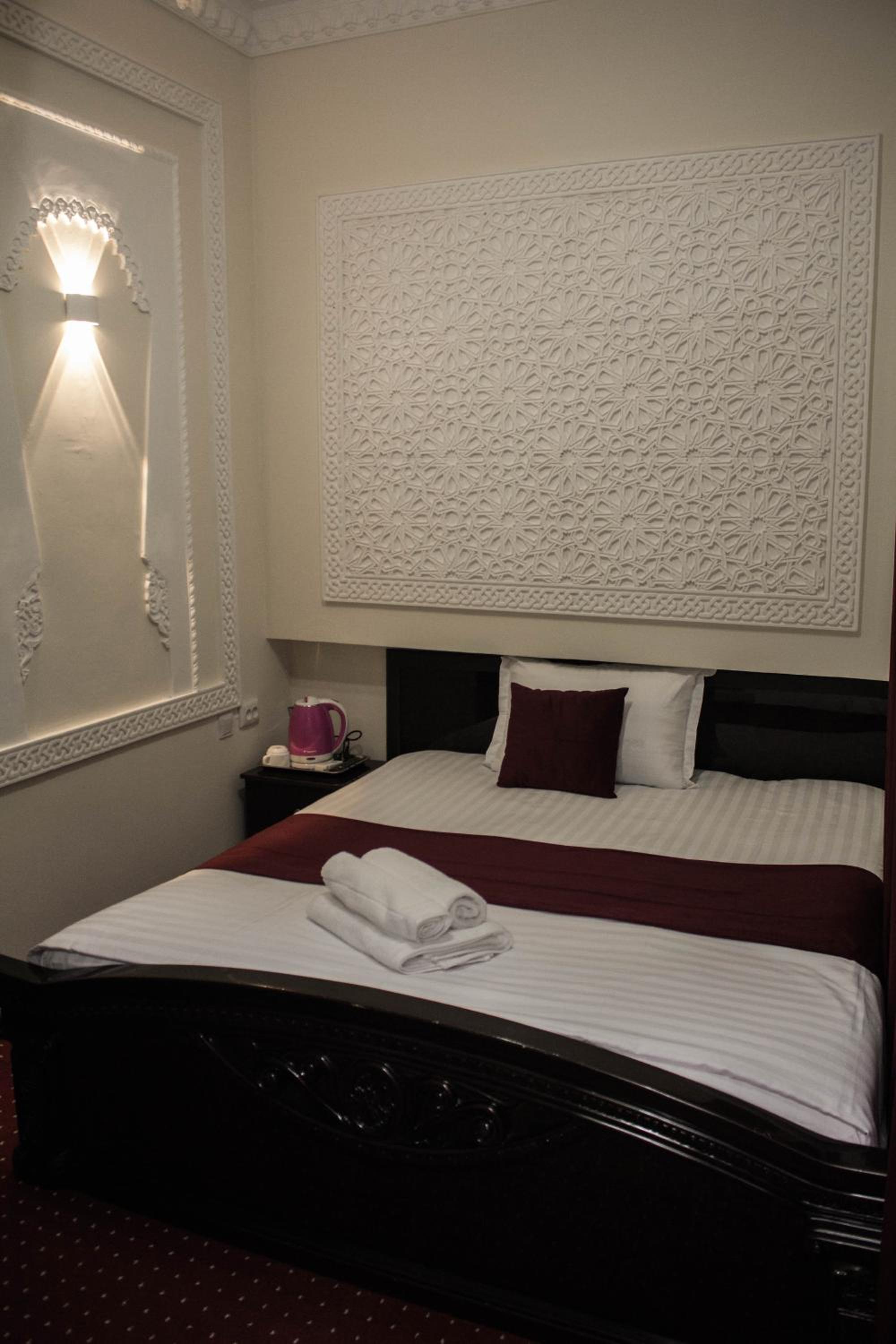 Budget Double Room photo 2