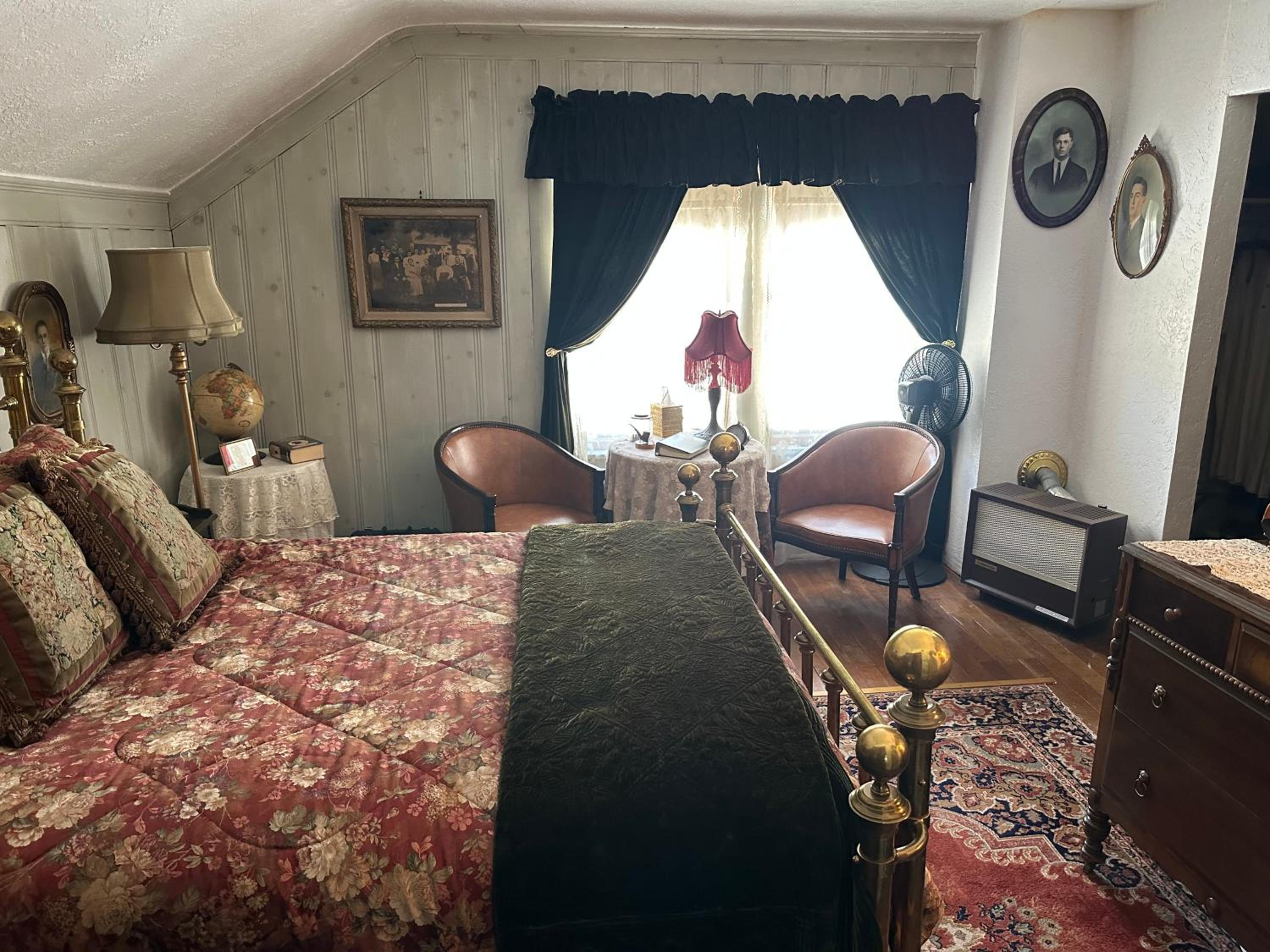 Standard Double Room with Bath photo 3