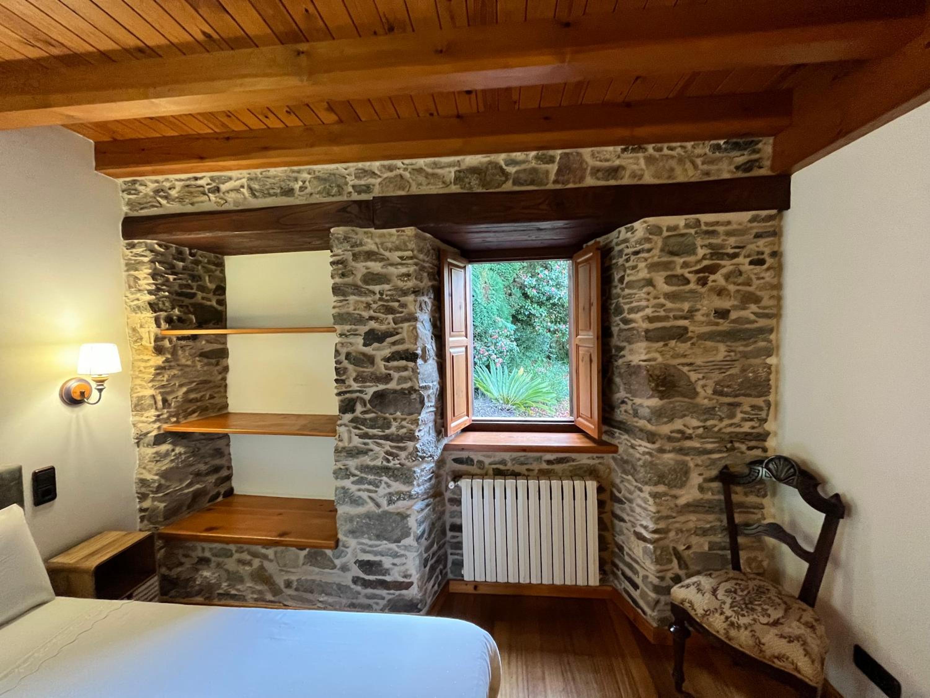 Double Room - Photo 5