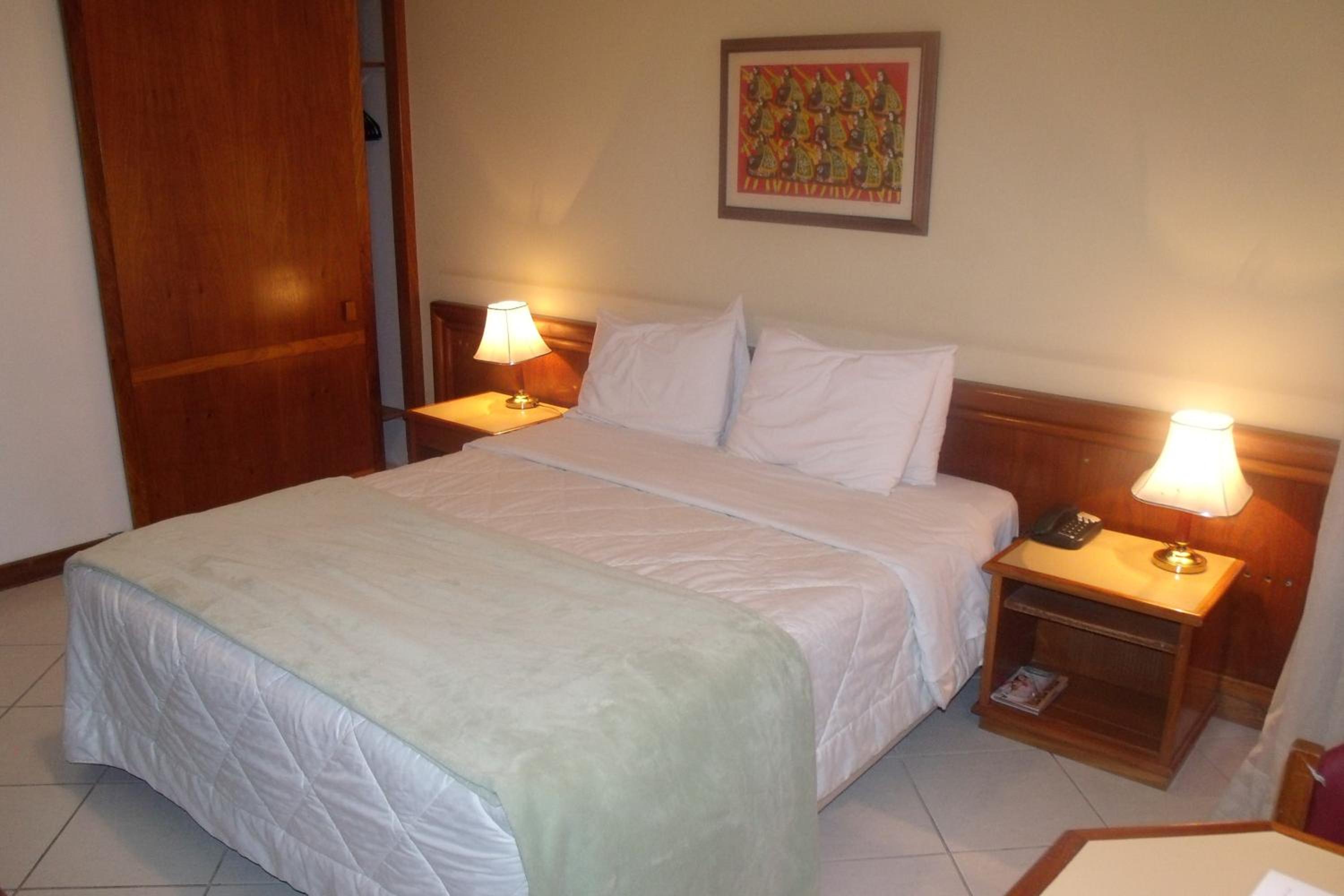 Standard Double Room - Photo 3
