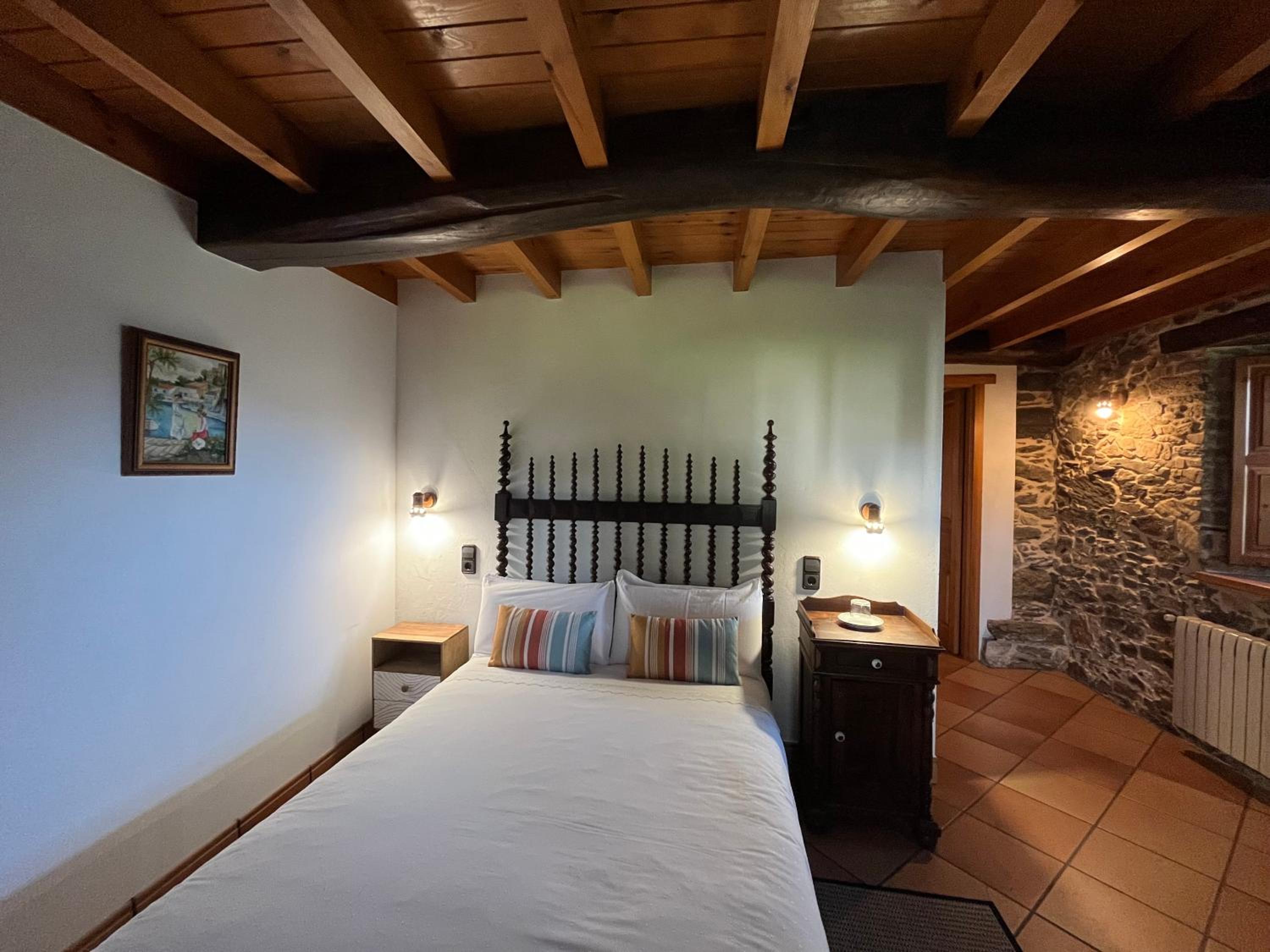 Double Room with Garden View - Photo 8