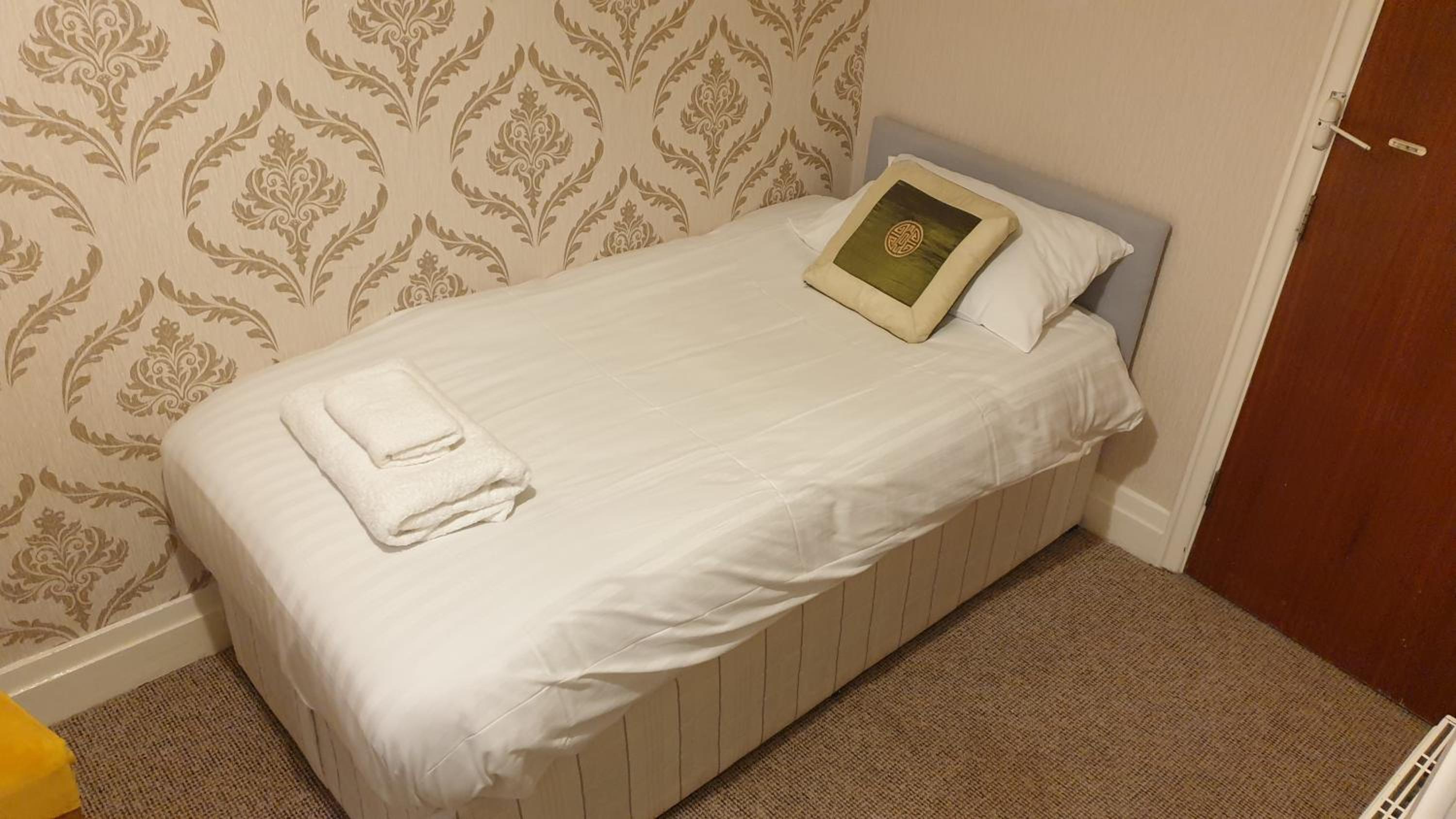 Single Room with Shower