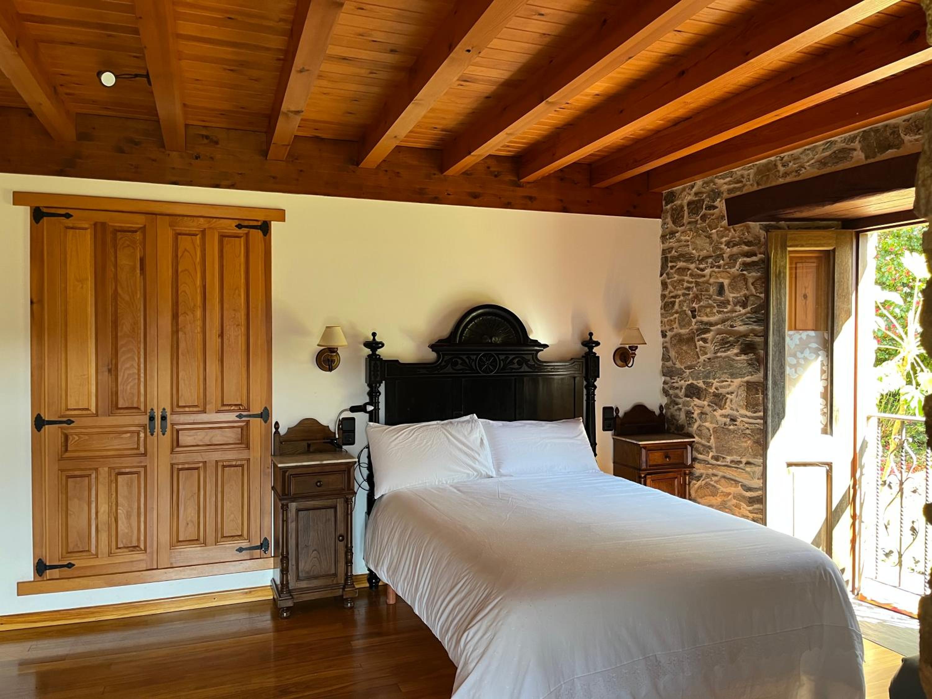 Double Room with Mountain View - Photo 4
