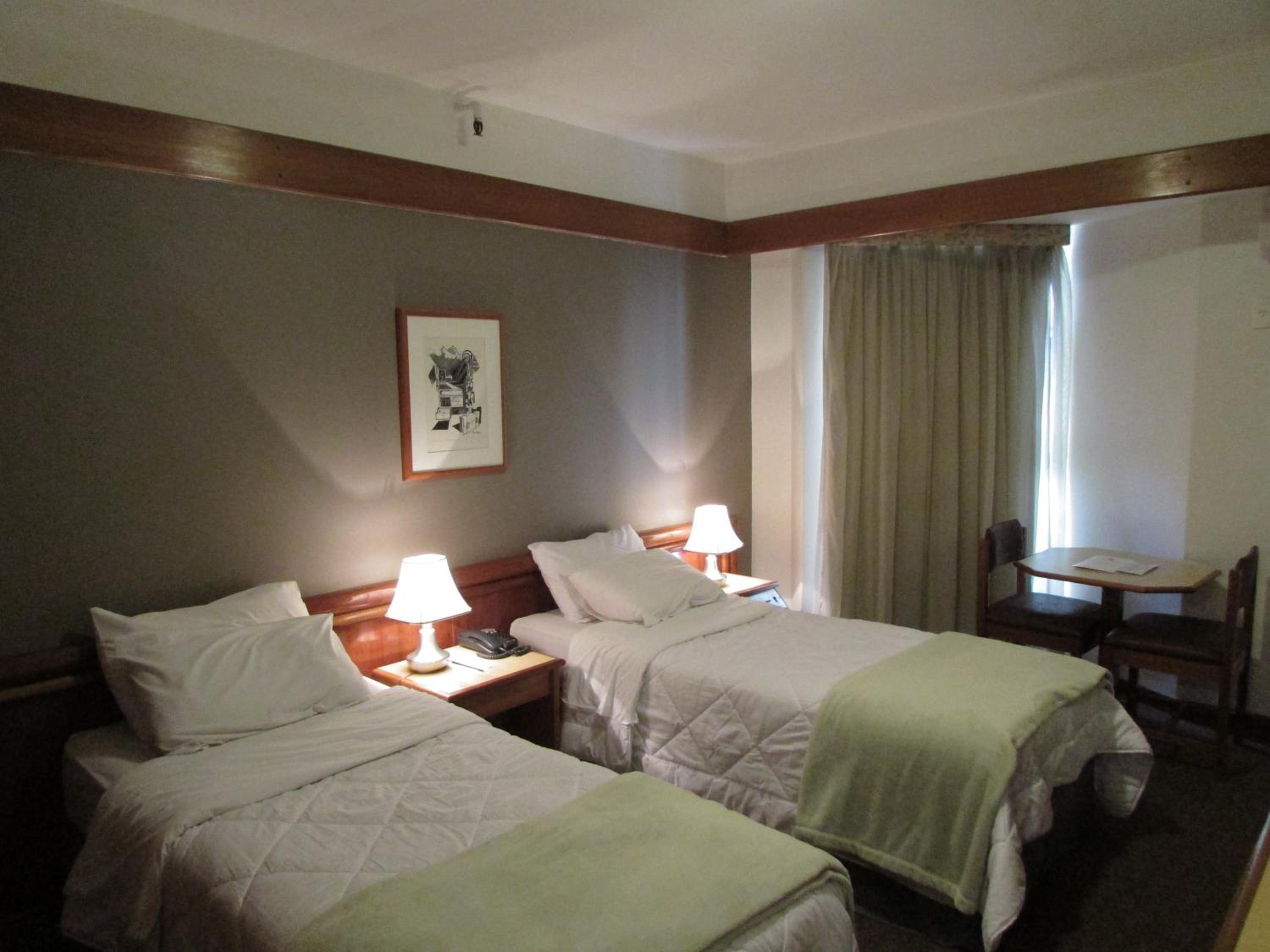 Standard Twin Room - Photo 2