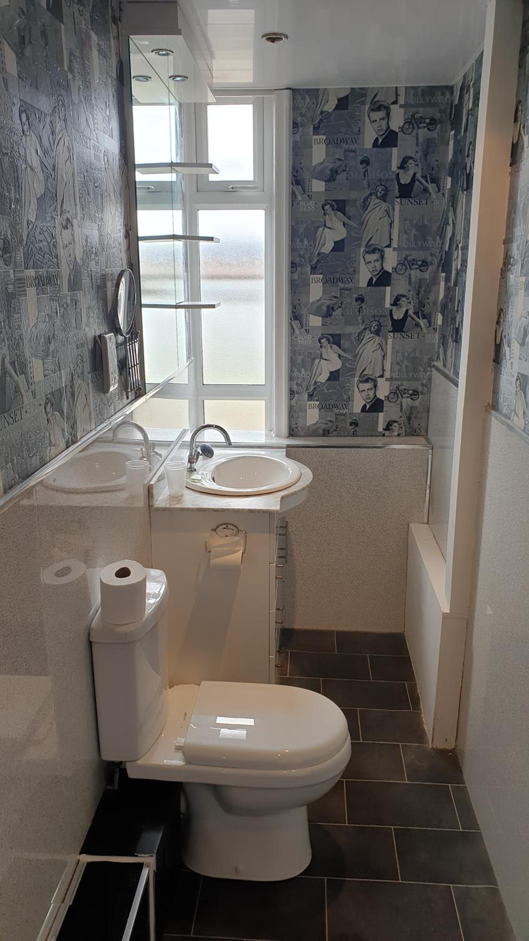 Double Room with Sea View - Photo 6