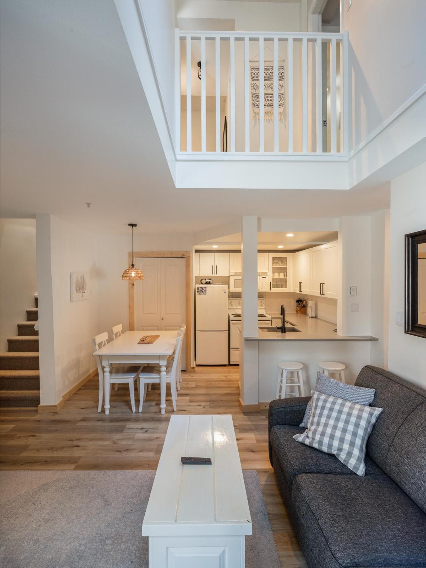 Two bedroom townhome with private hot tub GR 109