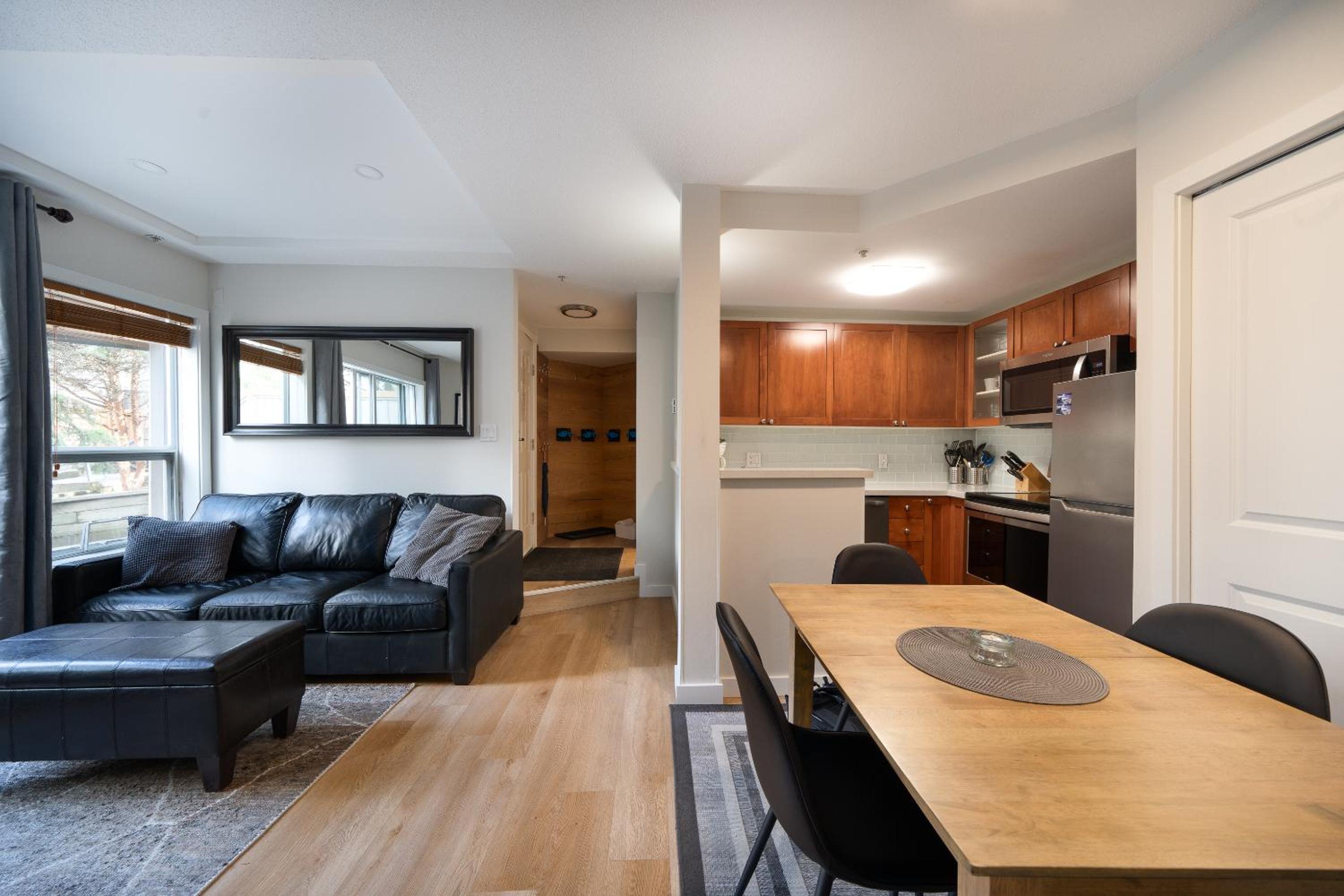 Two bedroom townhome with private hot tub GR 121