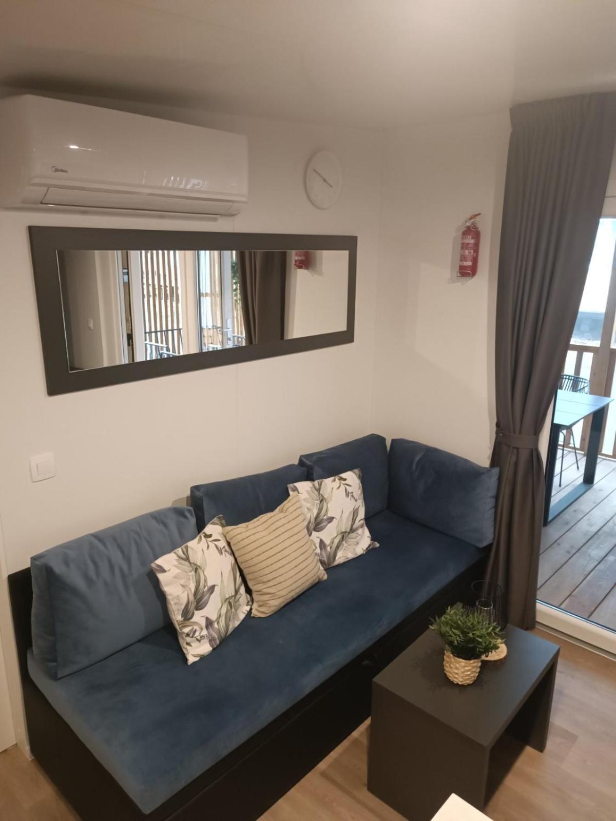 Mobile Home photo 1