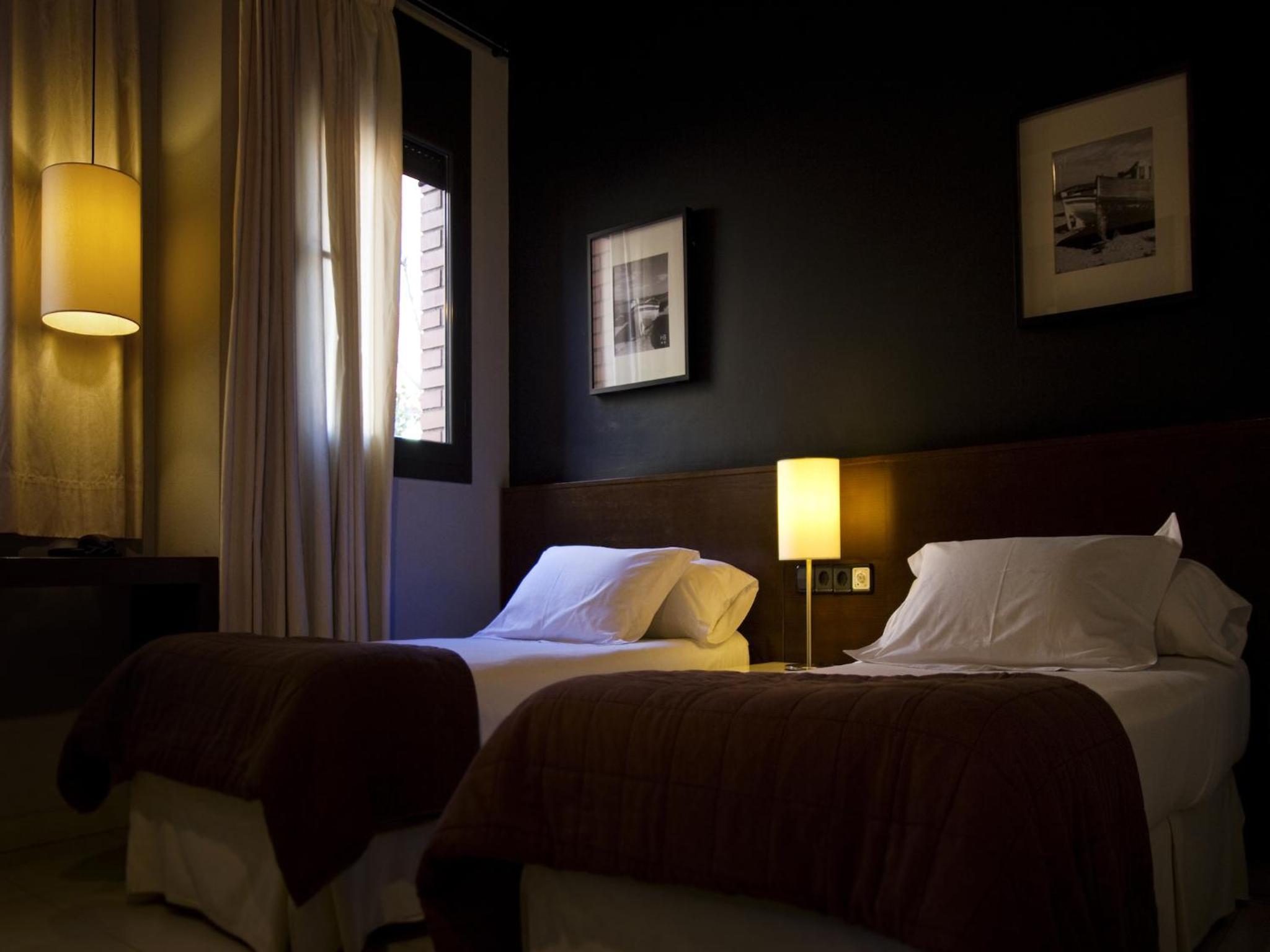 Double or Twin Room - Photo 1