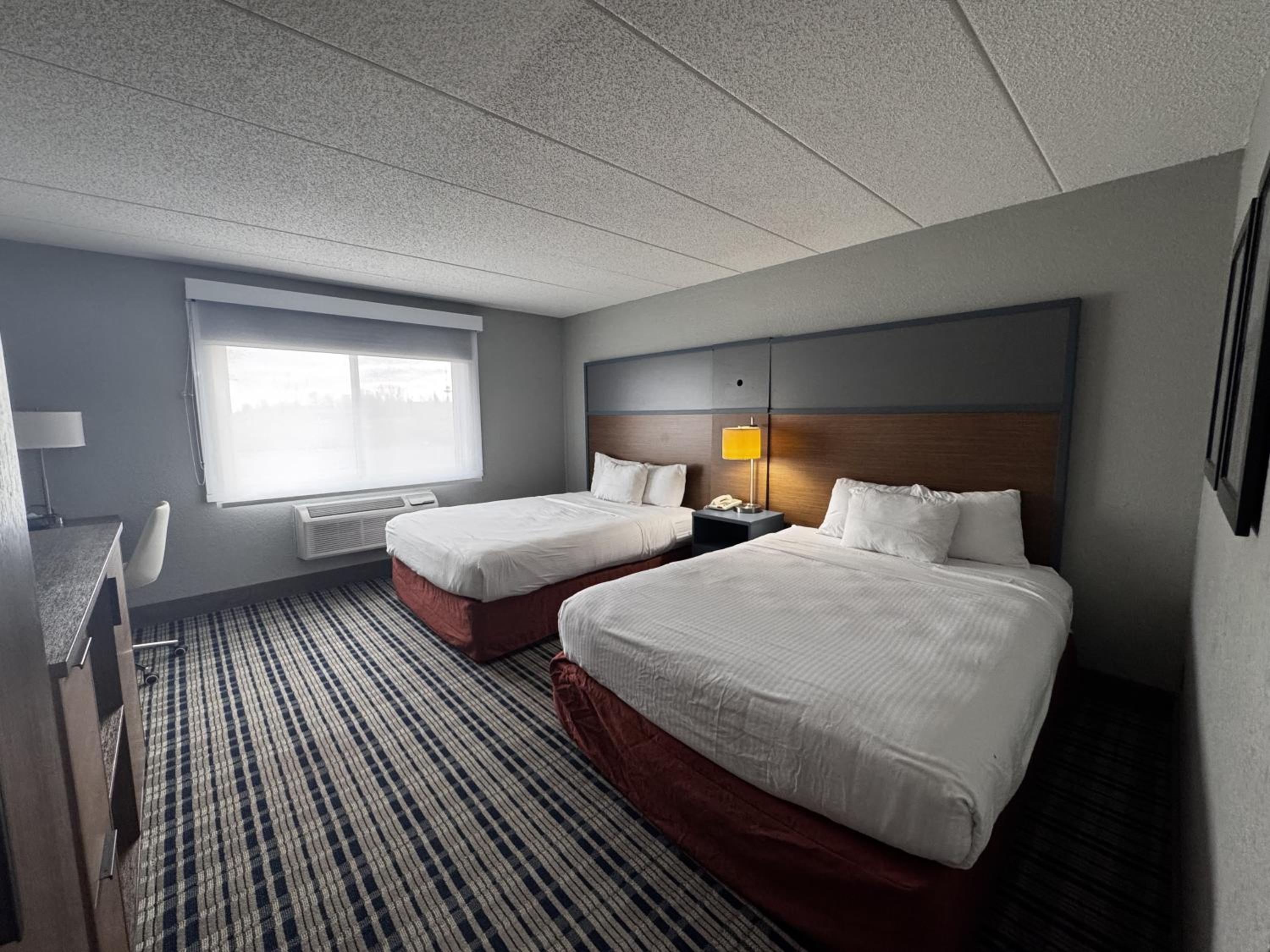 Deluxe Double Room - Mobility Access/Non-Smoking