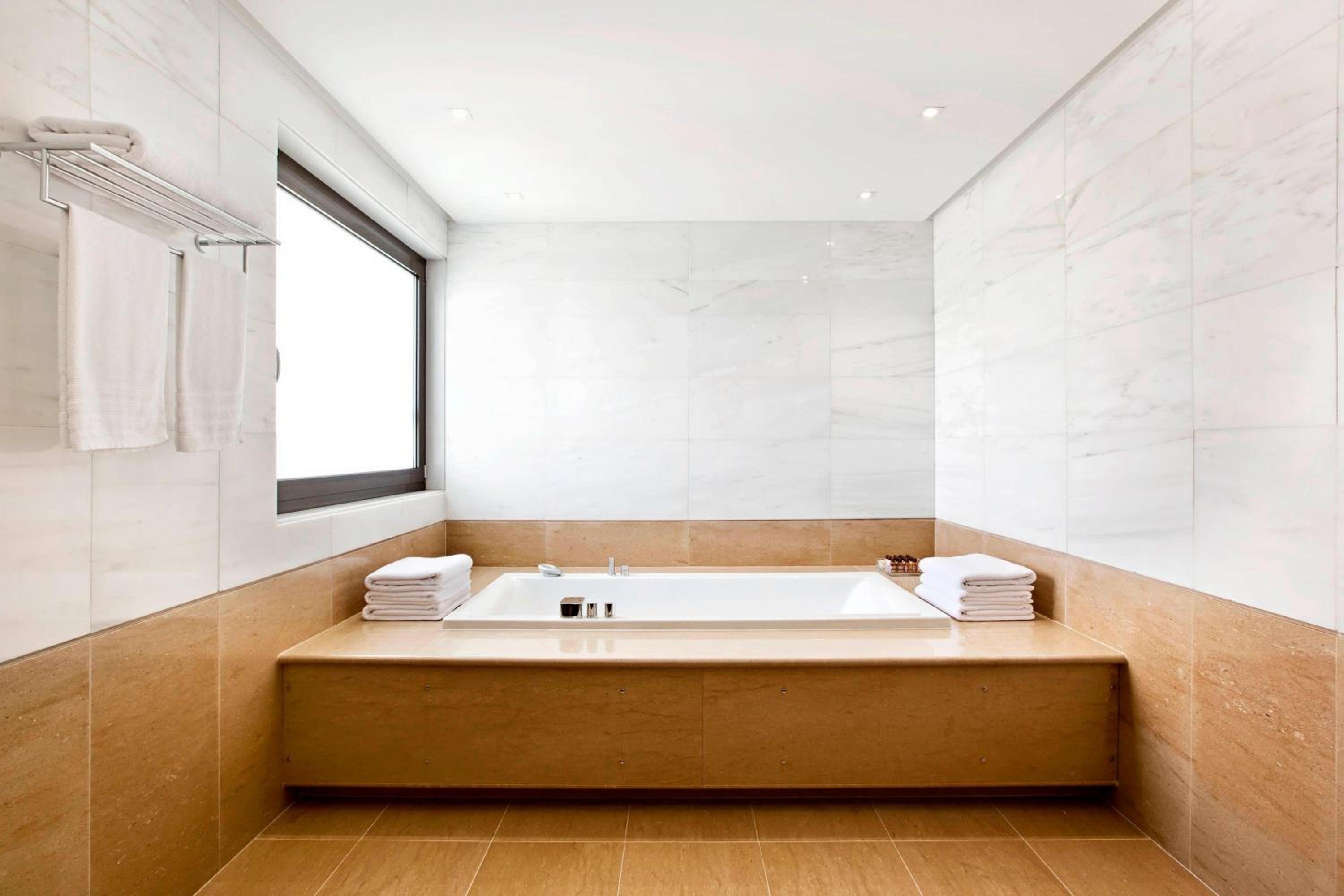 Aelia Suite, 2 Bedroom Presidential Suite, Sea view, Balcony thumbnail 5