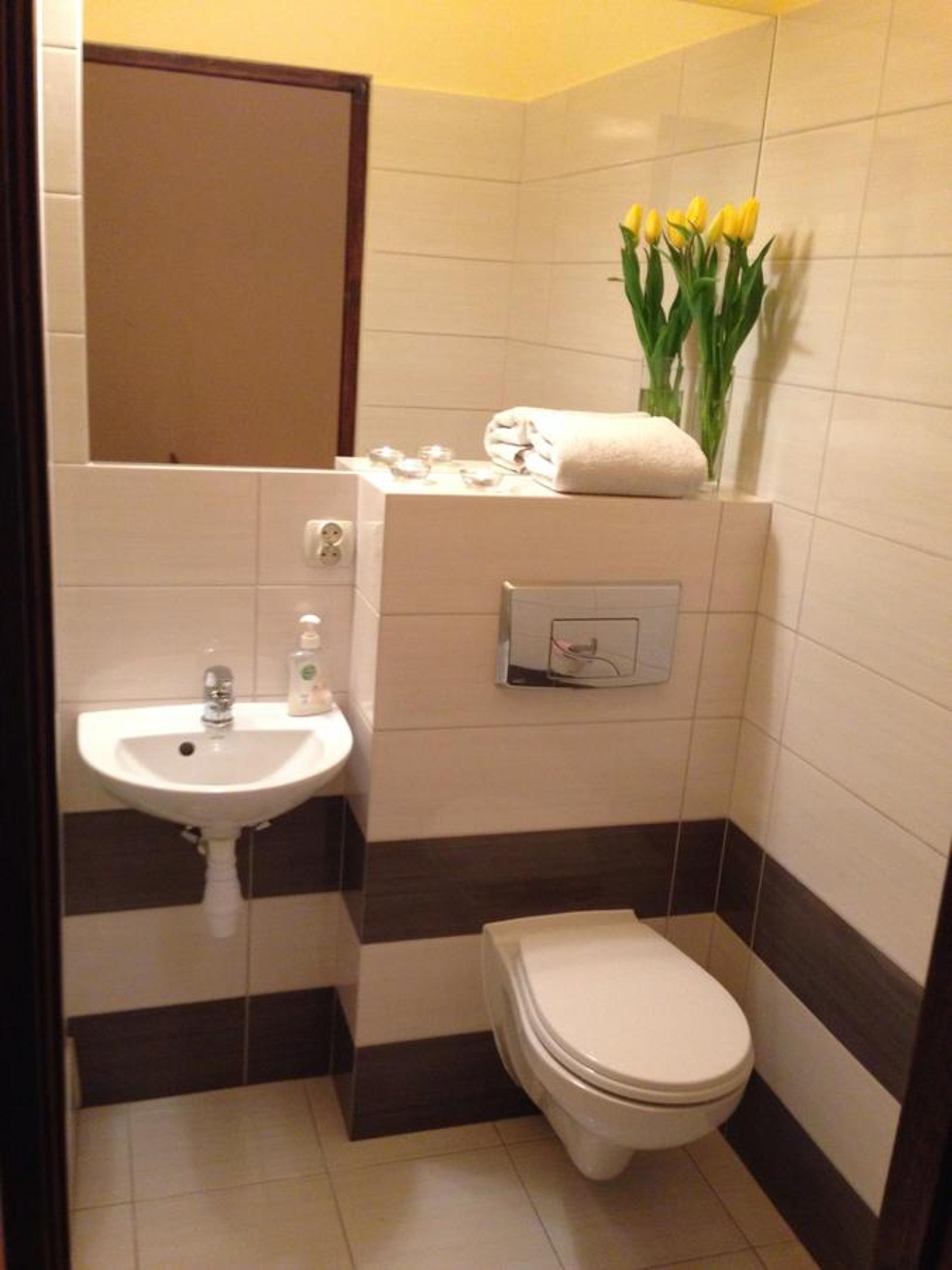 Double Room - Photo 8
