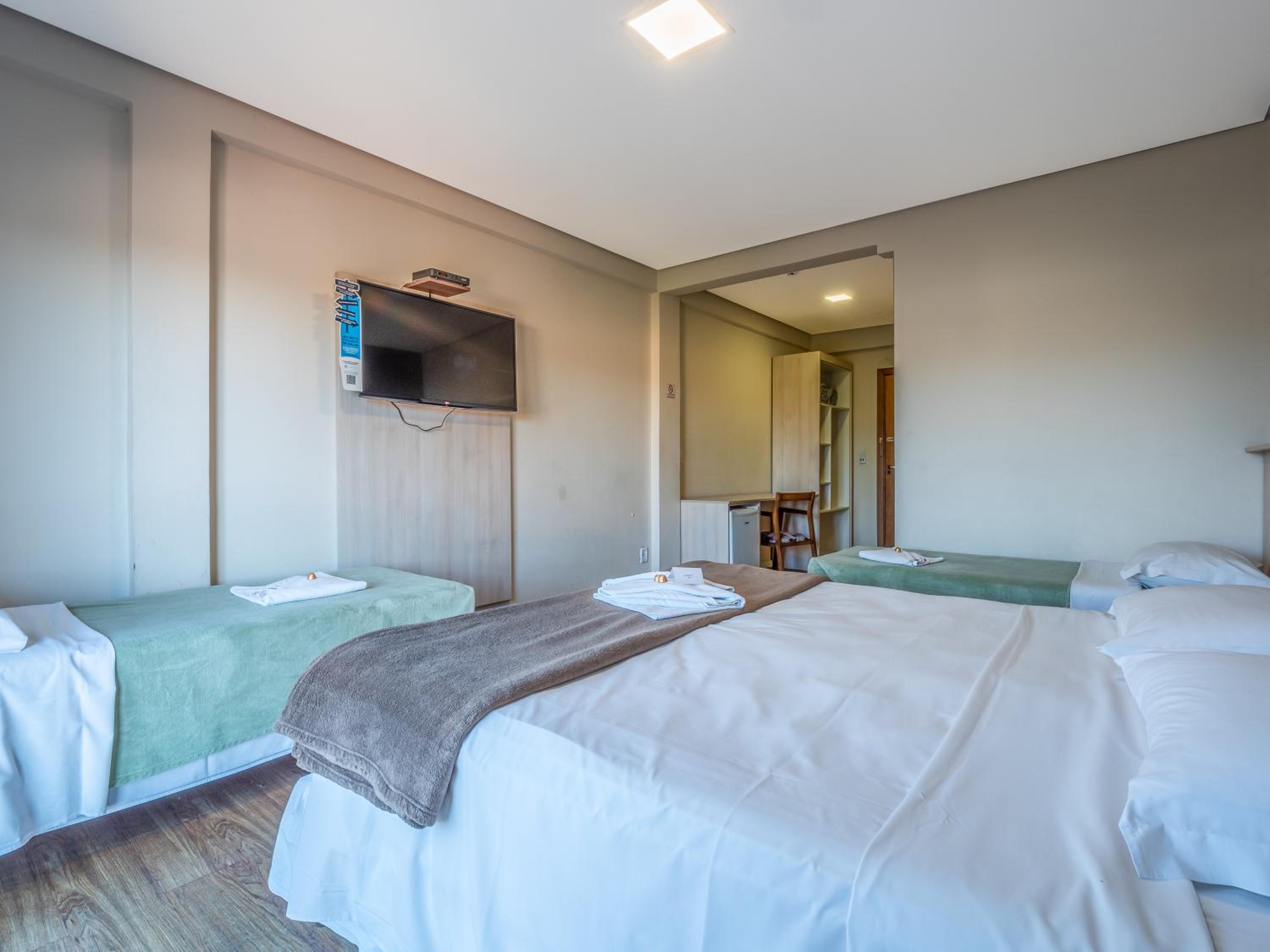 Luxury Quadruple Room photo 2