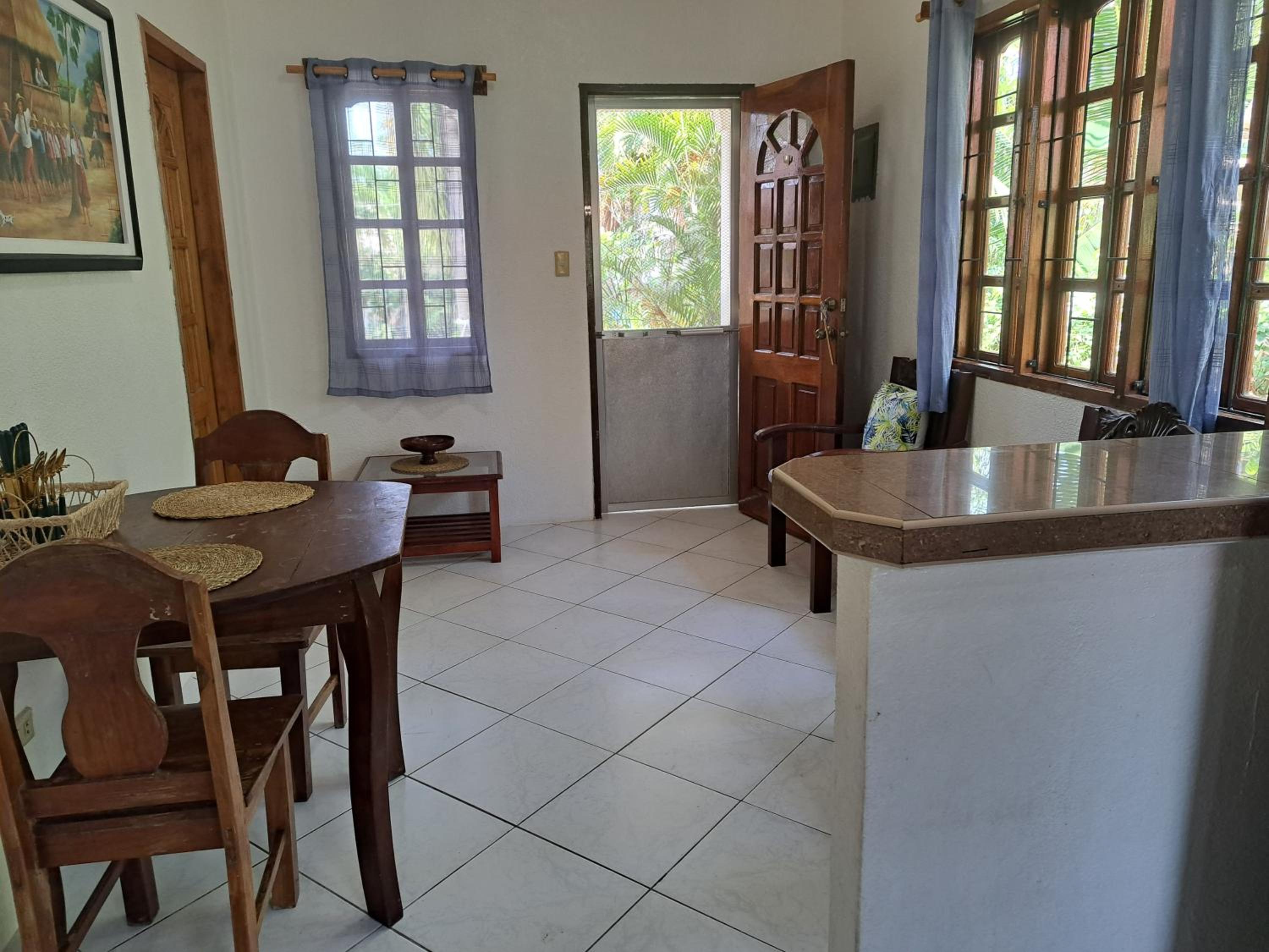 One-Bedroom House photo 1