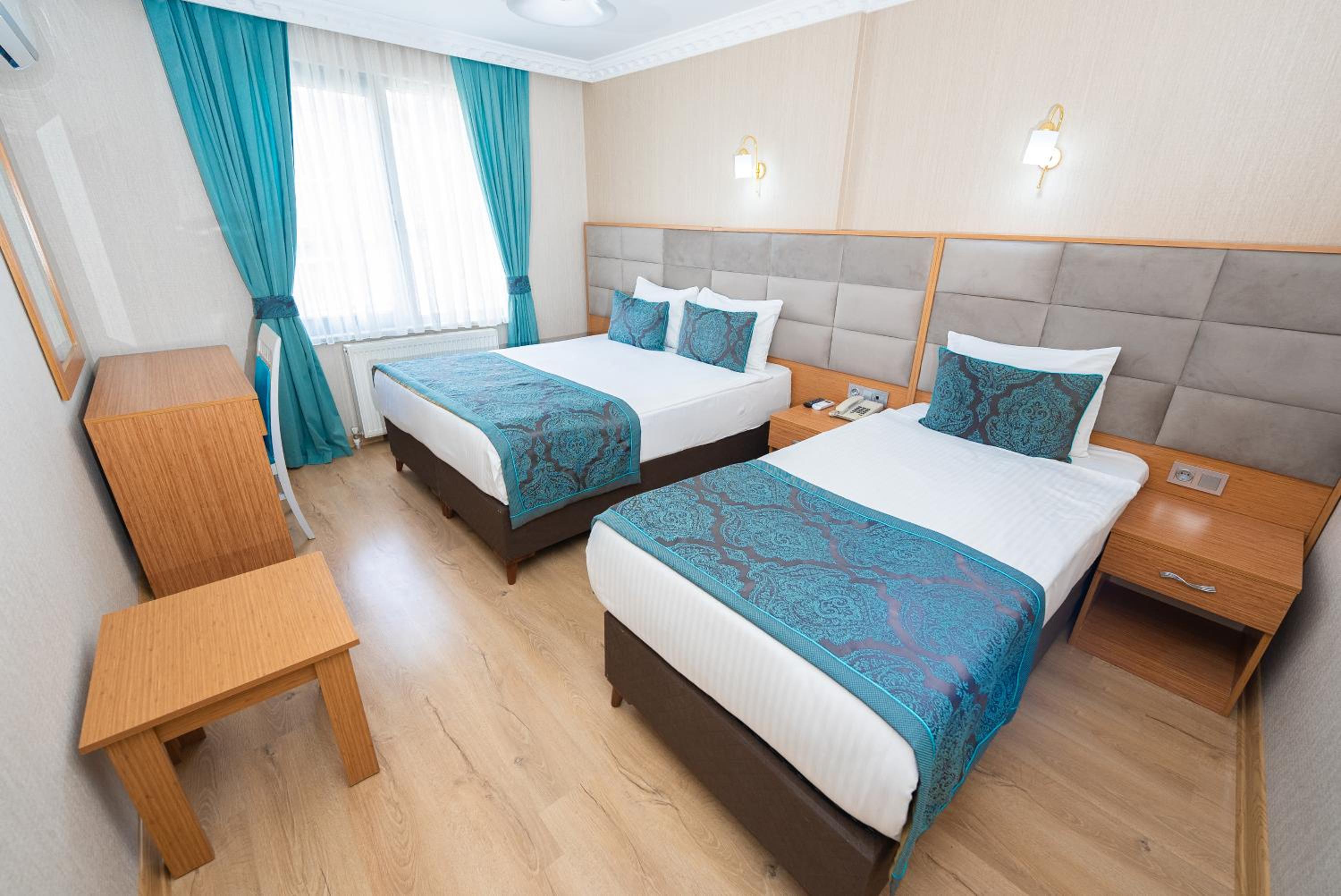 Double or Twin Room photo 2
