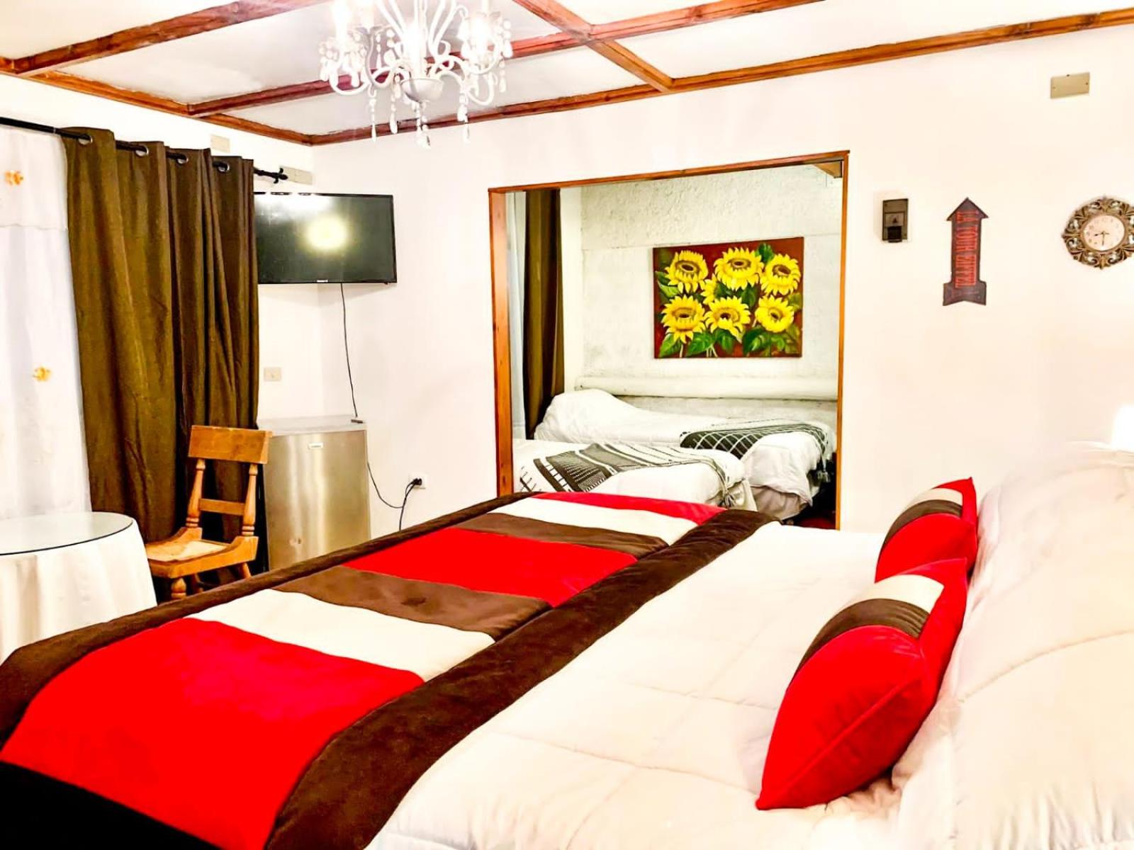 Deluxe King Suite photo 1