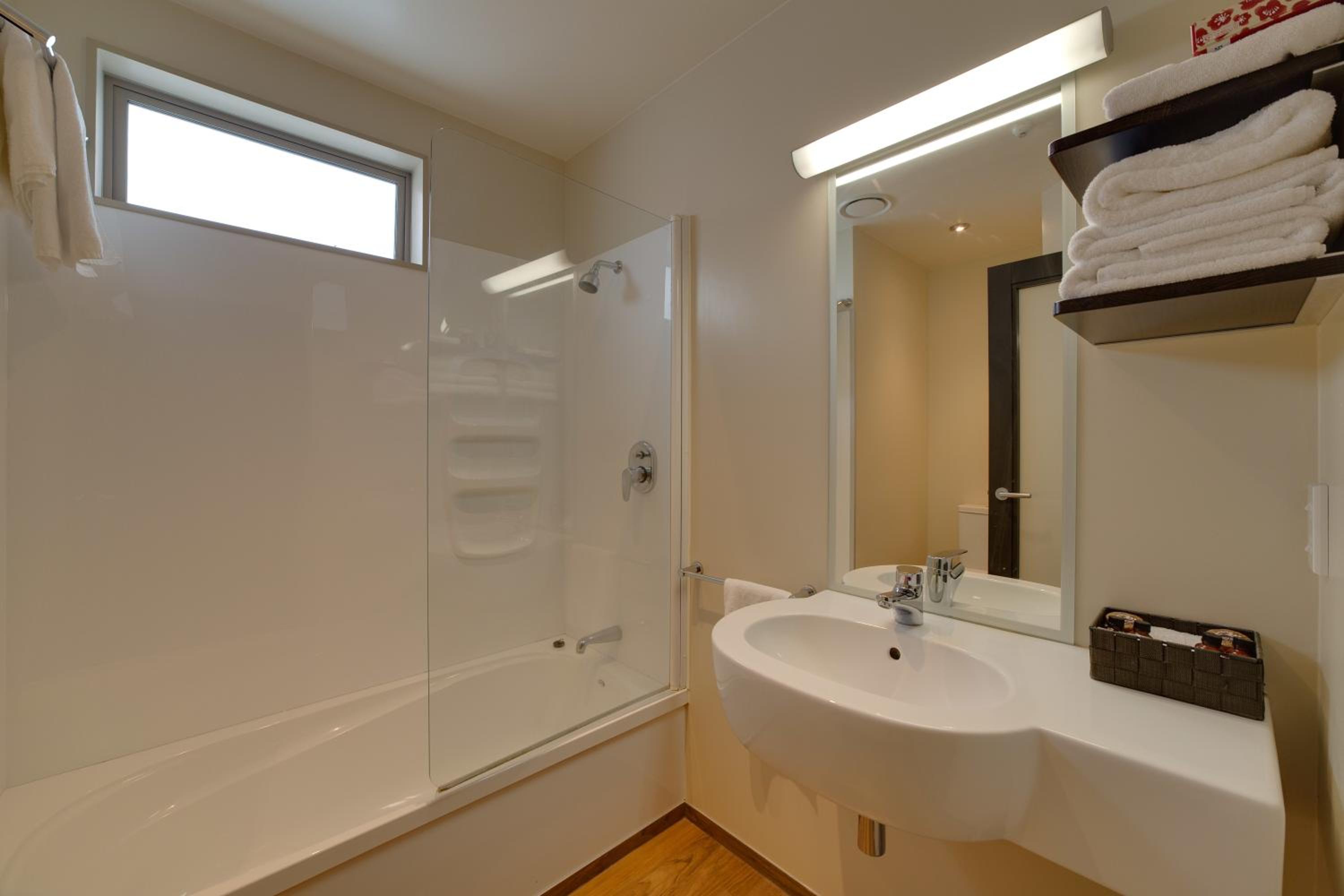 Two Bedroom Apartment (Downstairs) - Photo 9