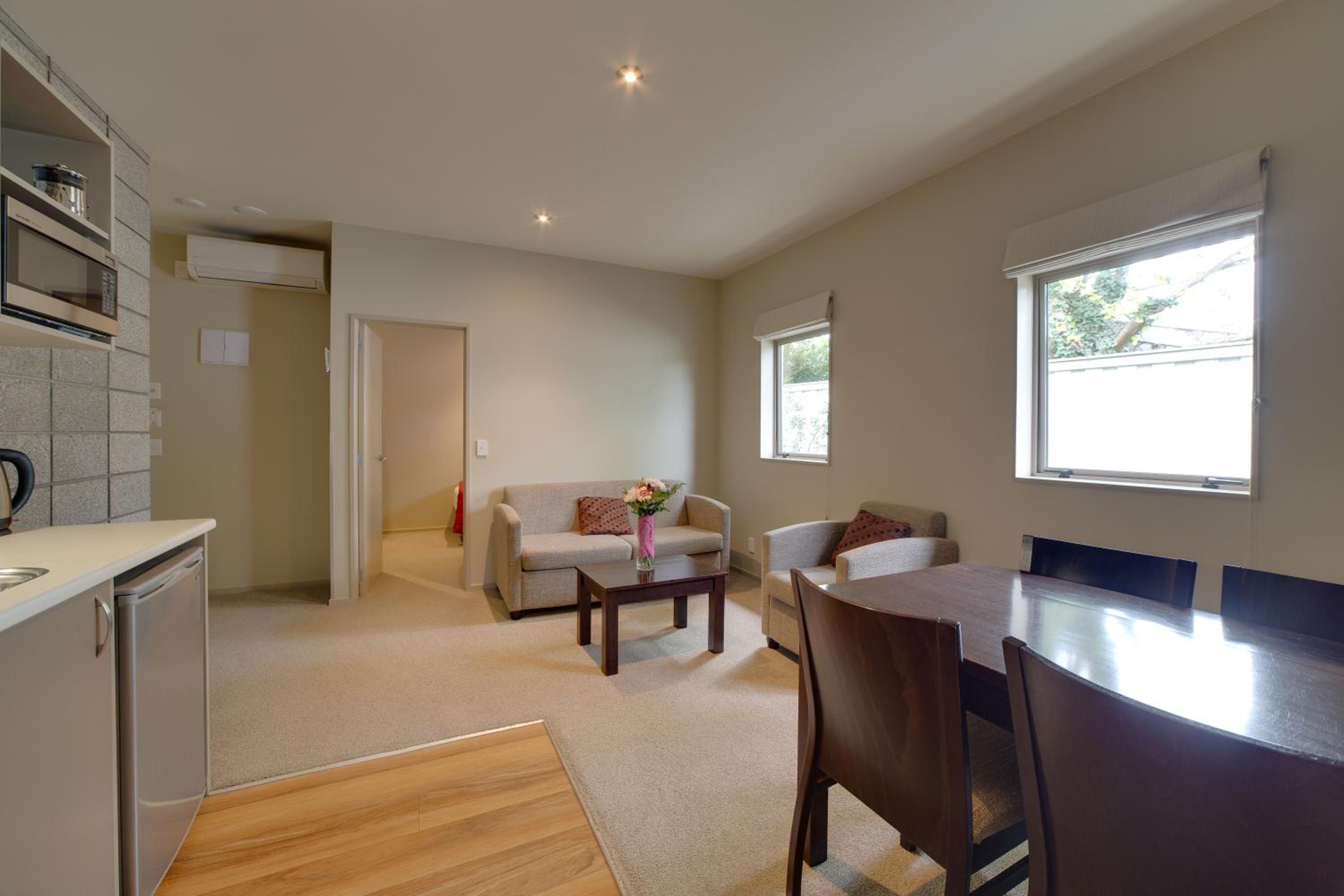 Two Bedroom Apartment (Downstairs) - Photo 8
