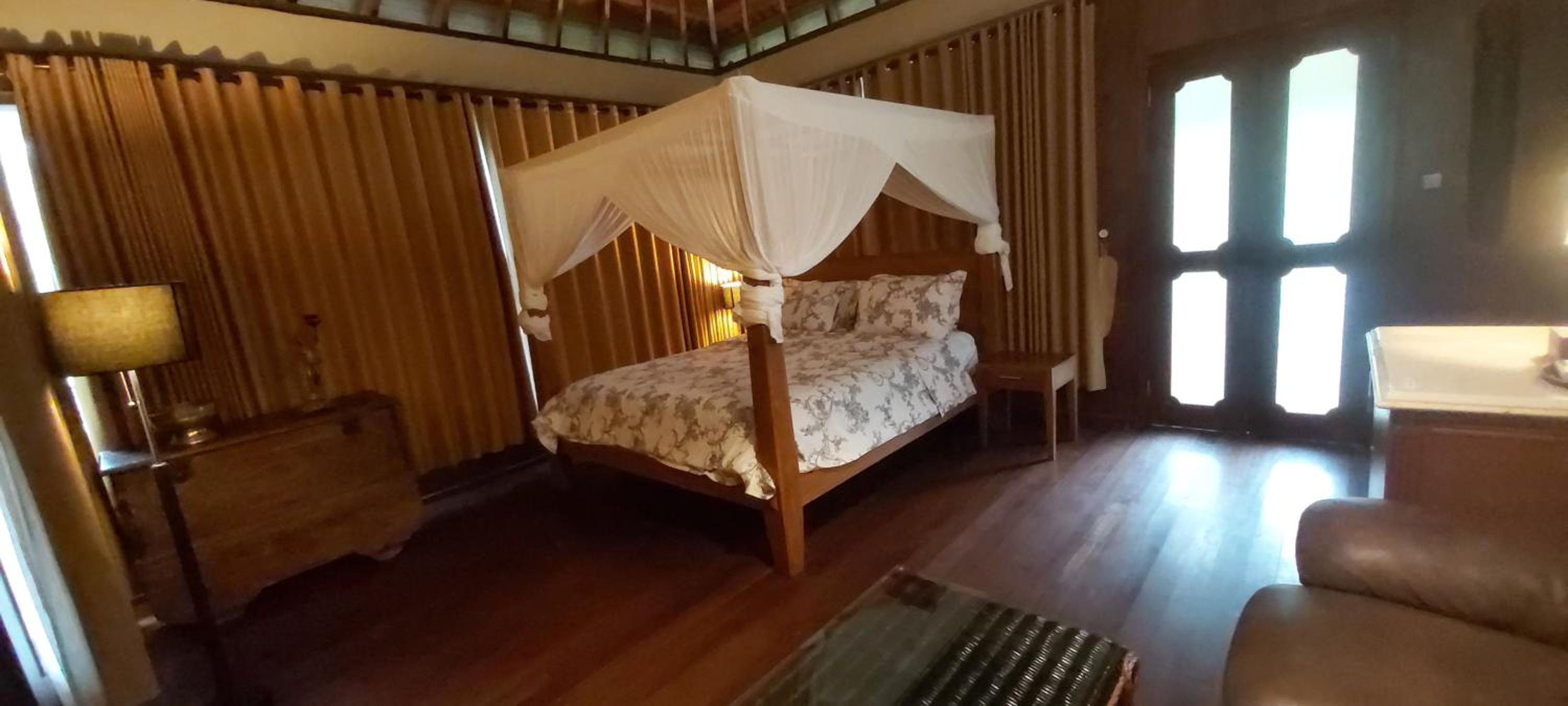 Suite with River View - Photo 1