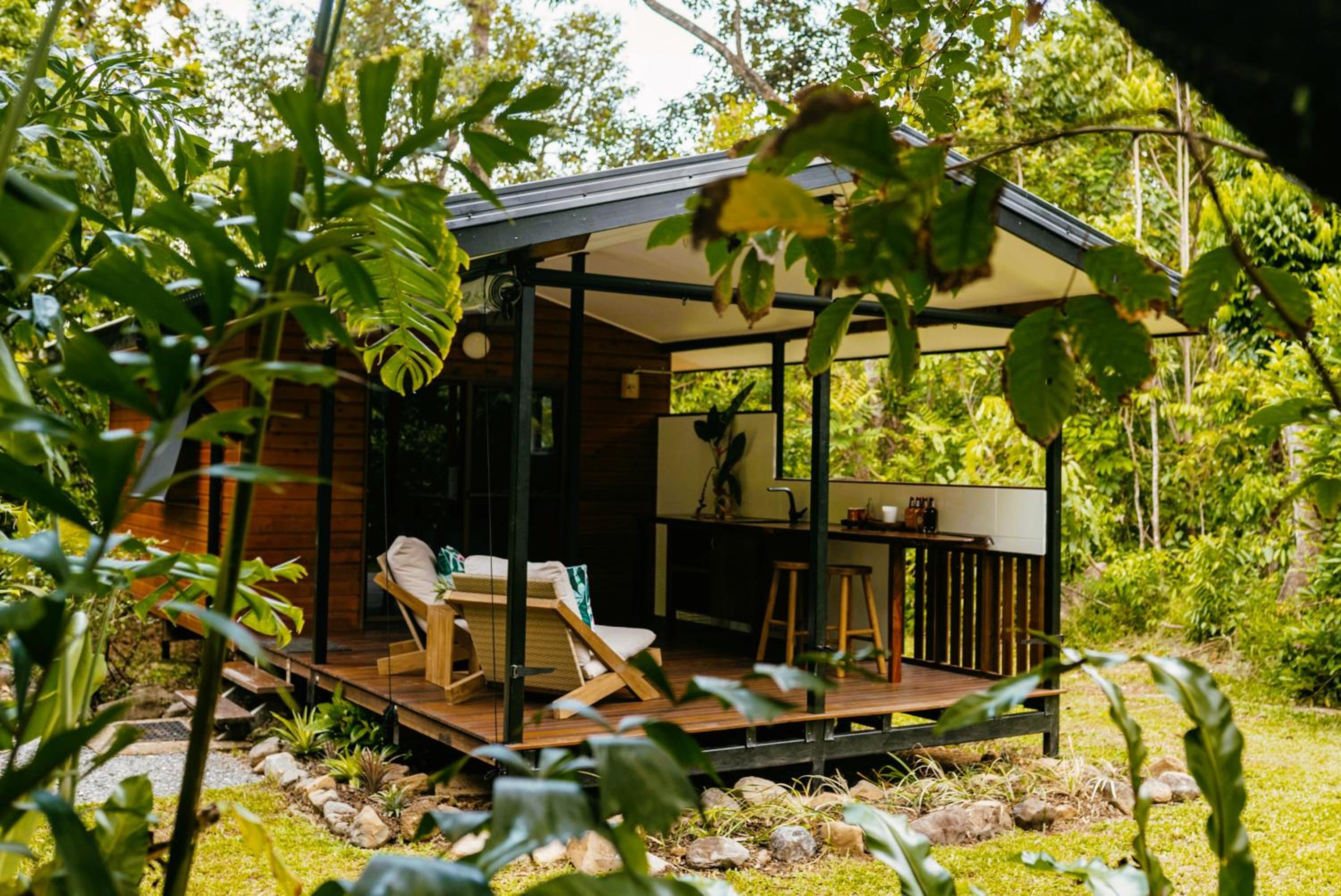 Bungalow with Extra Bed and Private Bathroom photo 1