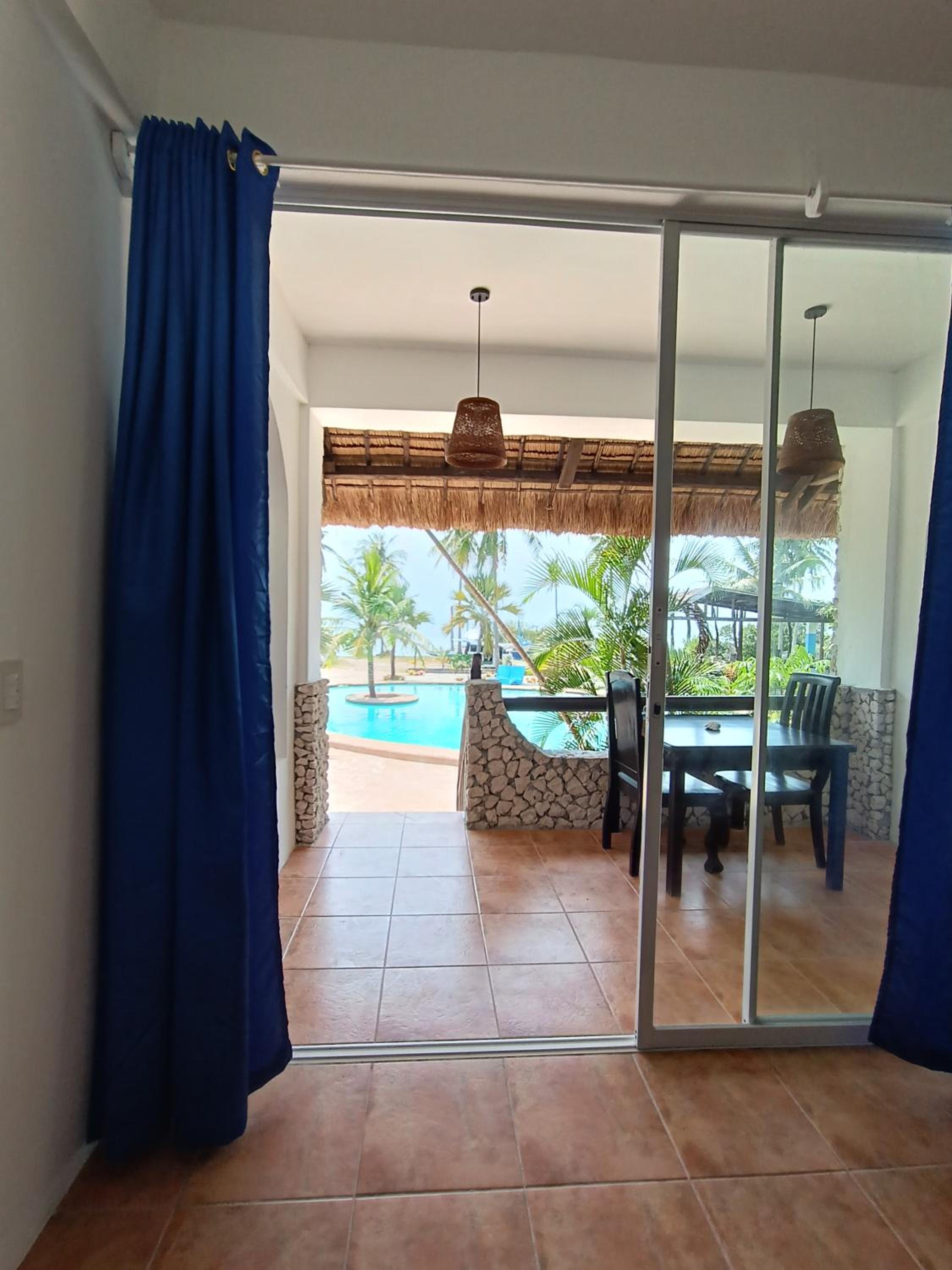 Deluxe Double Room with Balcony and Sea View - Photo 9